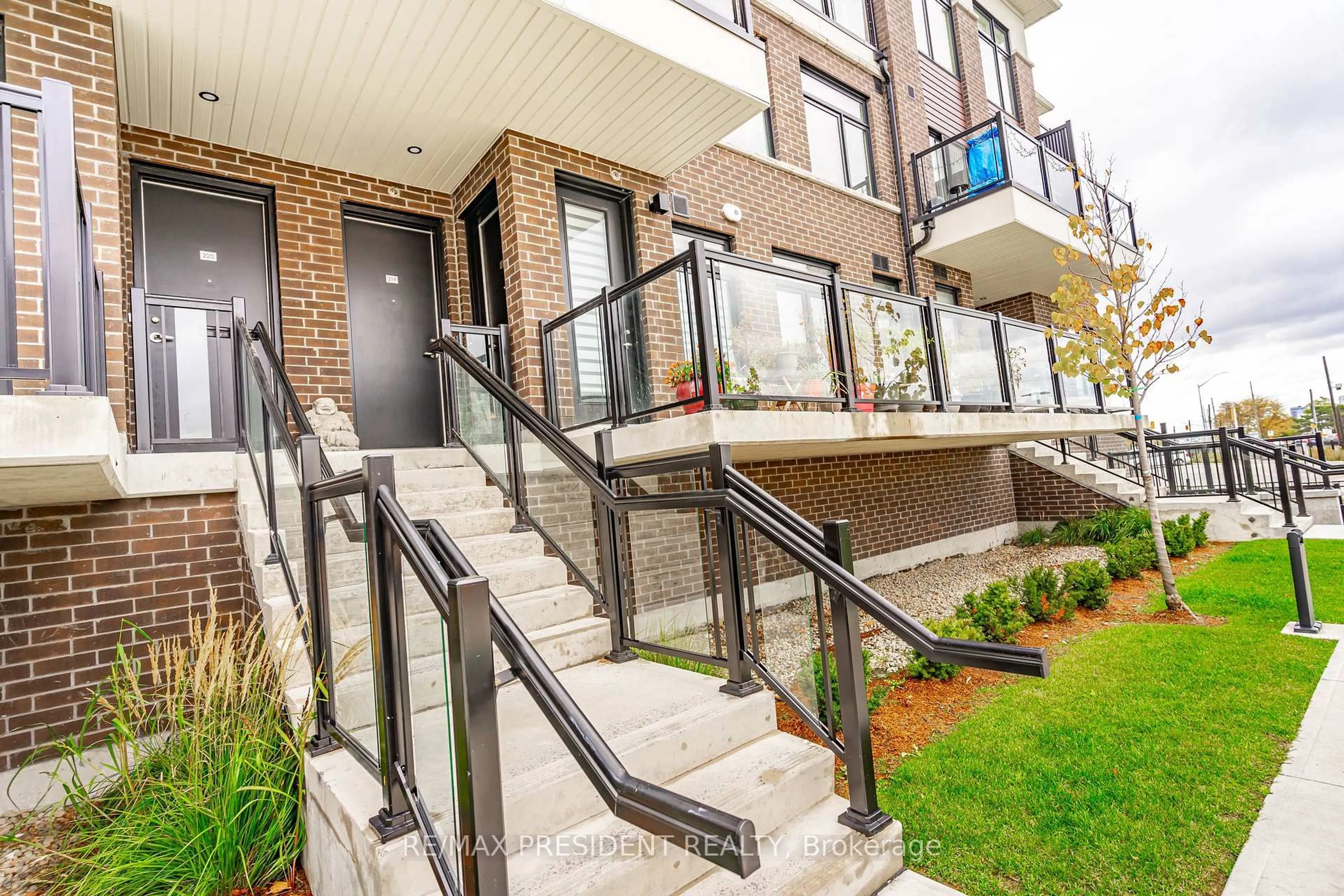 Unknown for 755 Omega Dr #218, Pickering Ontario L1V 0H1