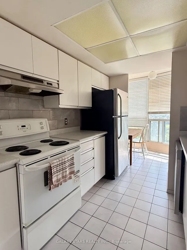 2550 Lawrence Ave #1410, Toronto 4