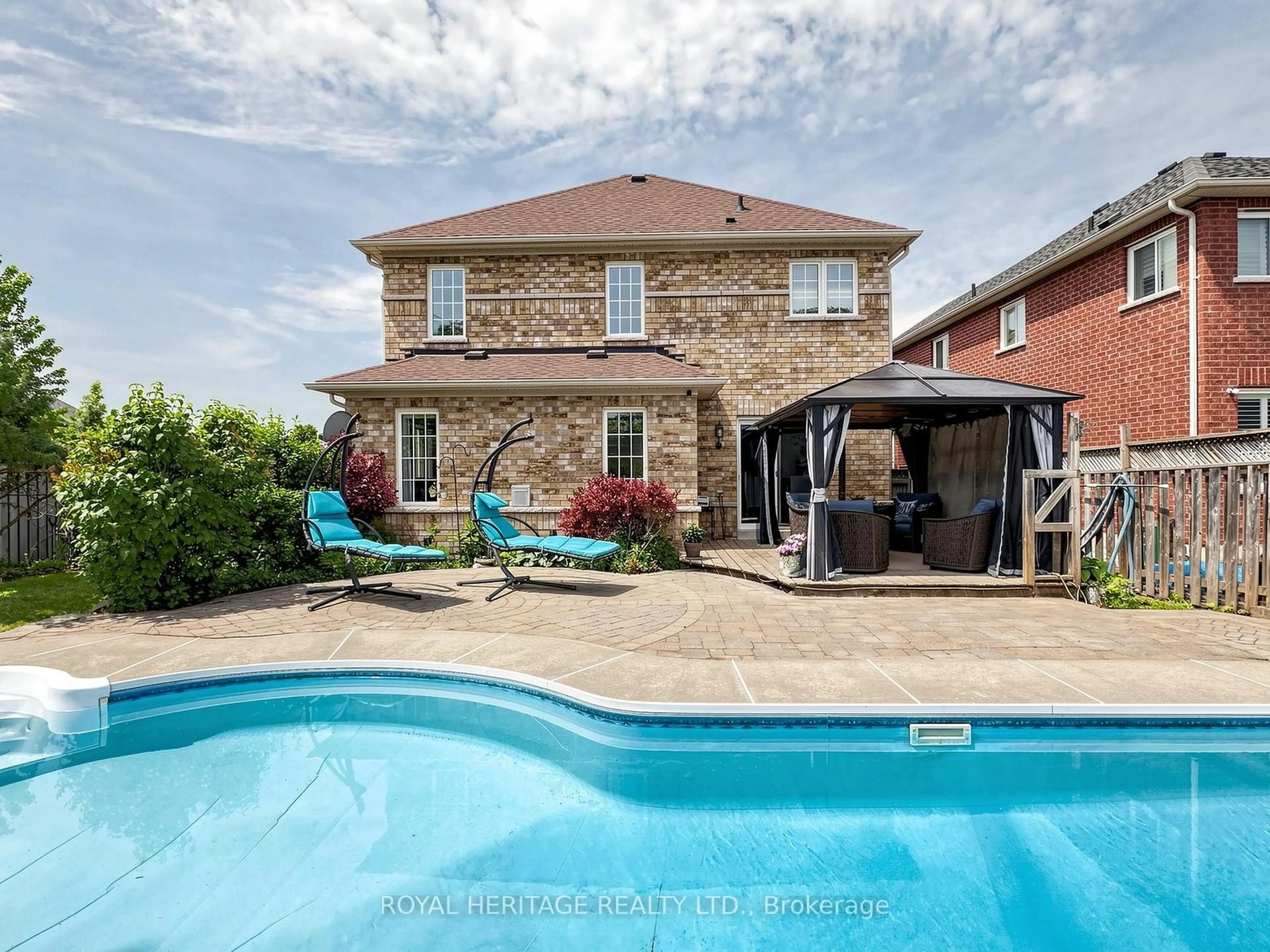 Unknown for 1 Wakem Crt, Whitby Ontario L1P 1T8
