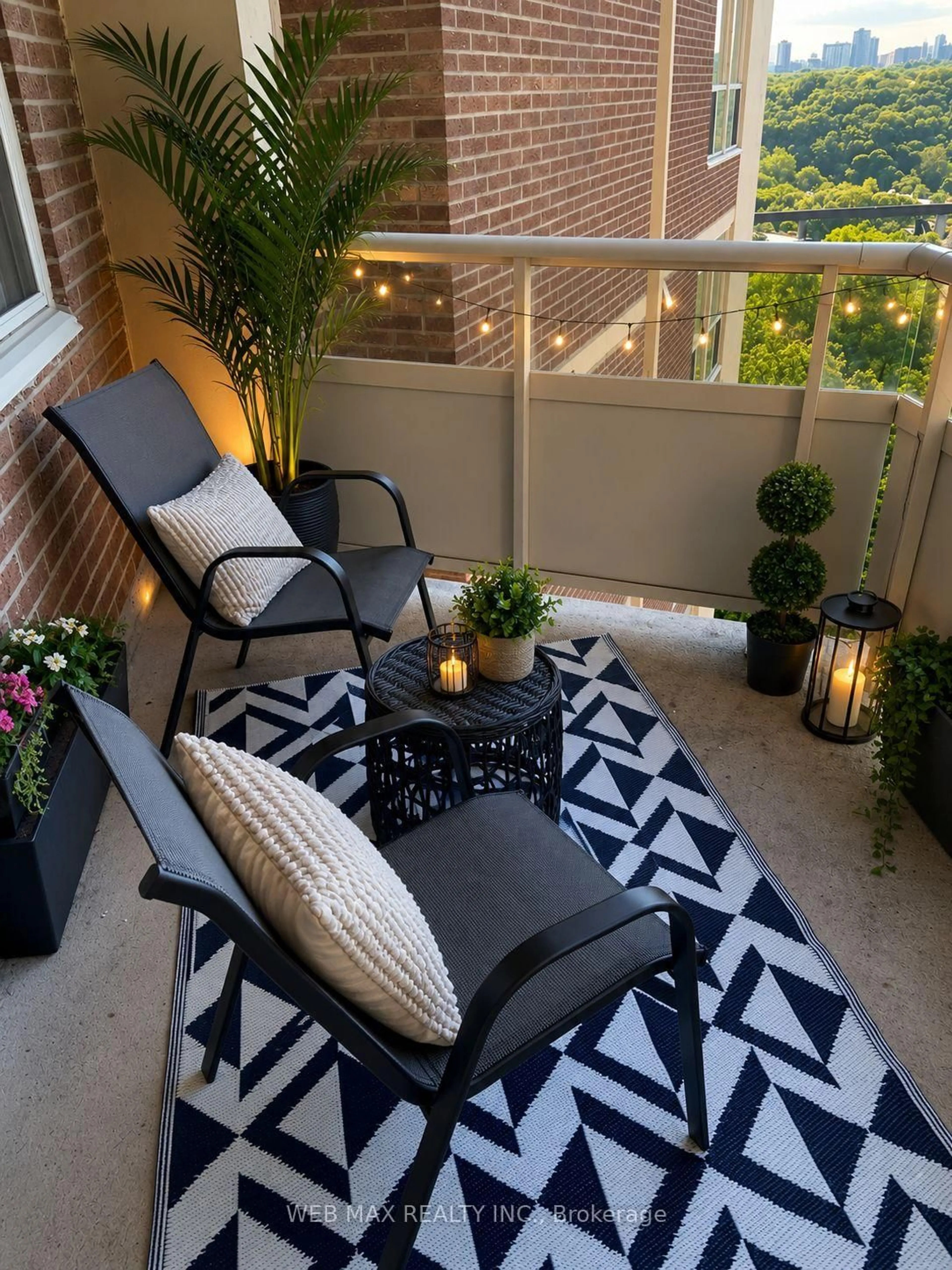 Balcony in the apartment, street for 980 Broadview Ave #804, Toronto Ontario M4K 3Y1