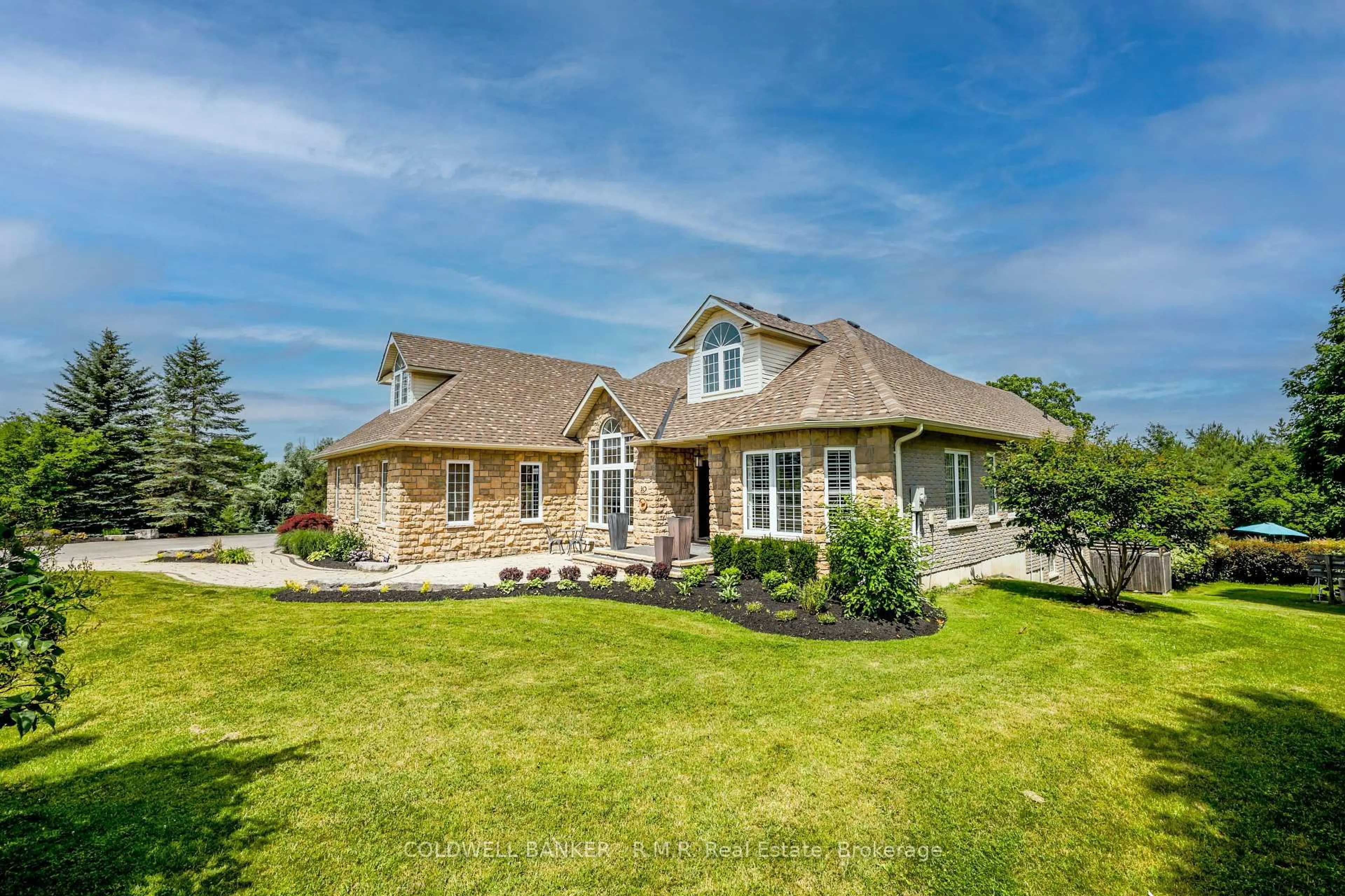 Home with brick exterior material, unknown for 50 Venton Crt, Clarington Ontario L1C 5E9