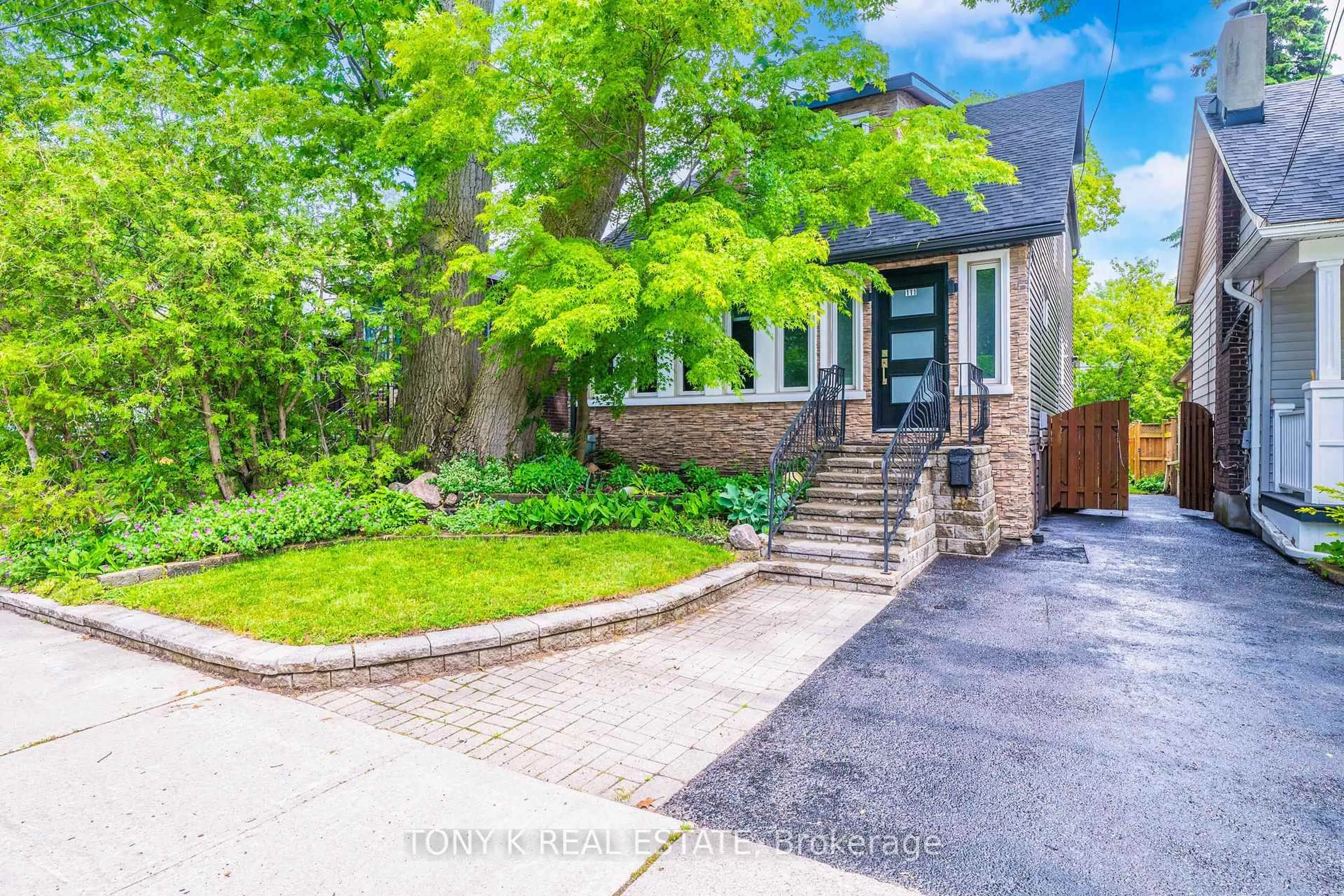 Home with brick exterior material, street for 111 Eastwood Ave, Toronto Ontario M1N 3H4