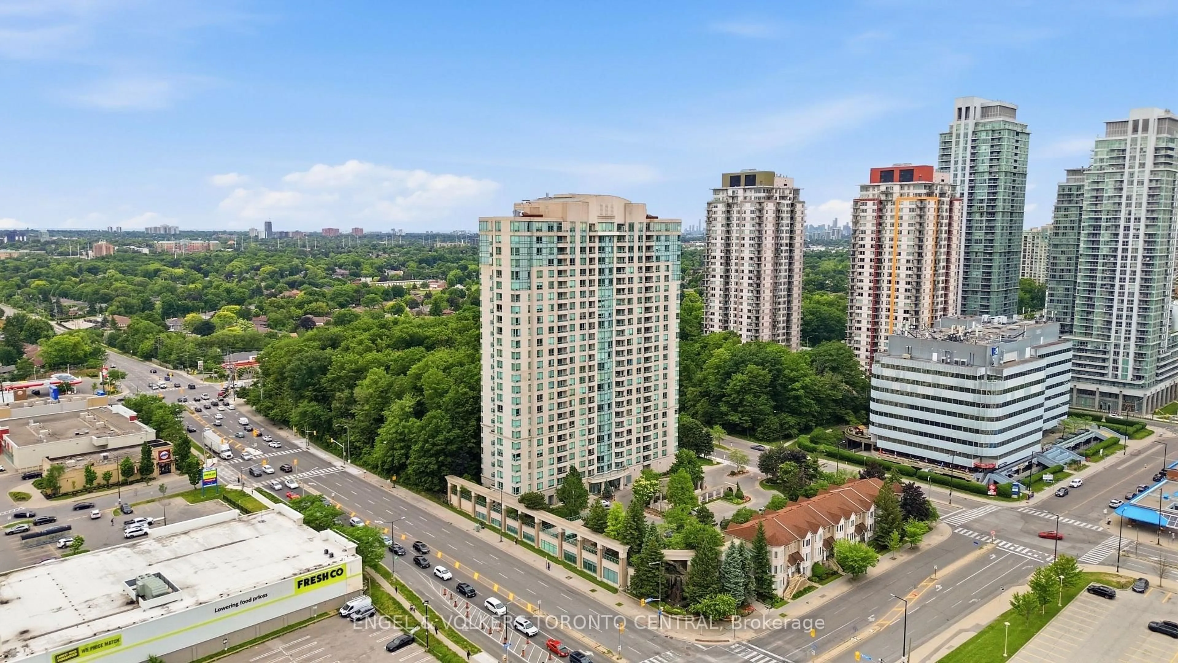 A pic from outside/outdoor area/front of a property/back of a property/a pic from drone, city buildings view from balcony for 61 Town Centre Crt #1603, Toronto Ontario M1P 5C5