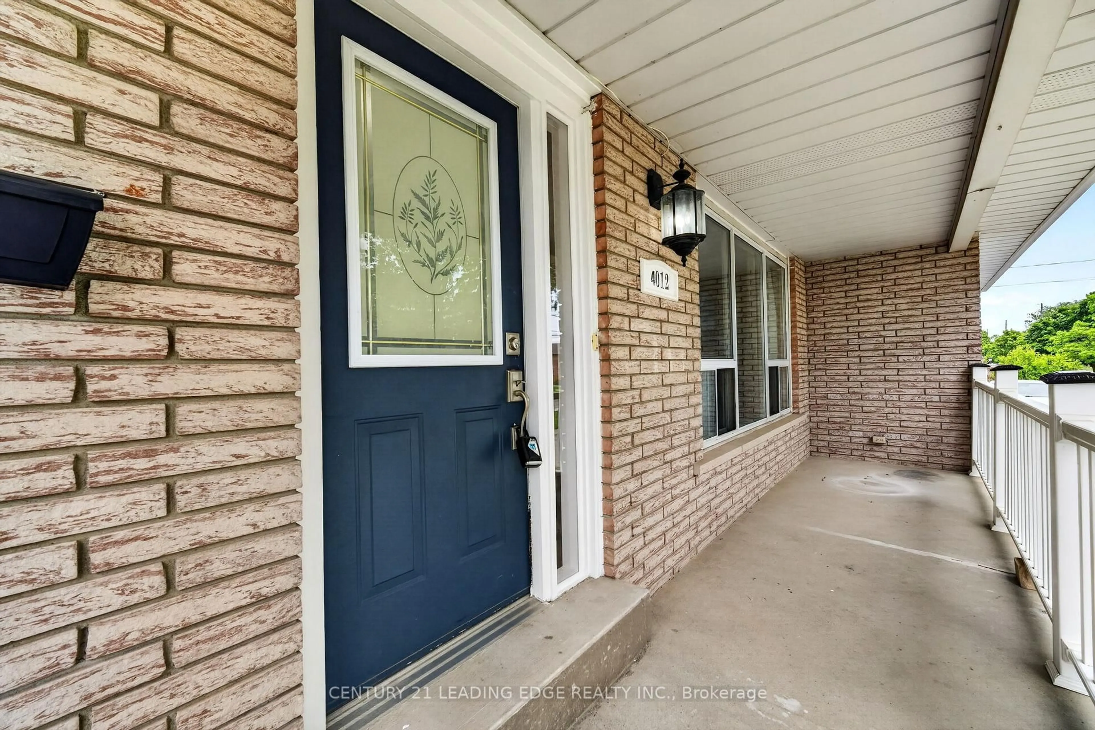 Indoor entryway for 4012 Ellesmere Rd, Toronto Ontario M1C 1J2