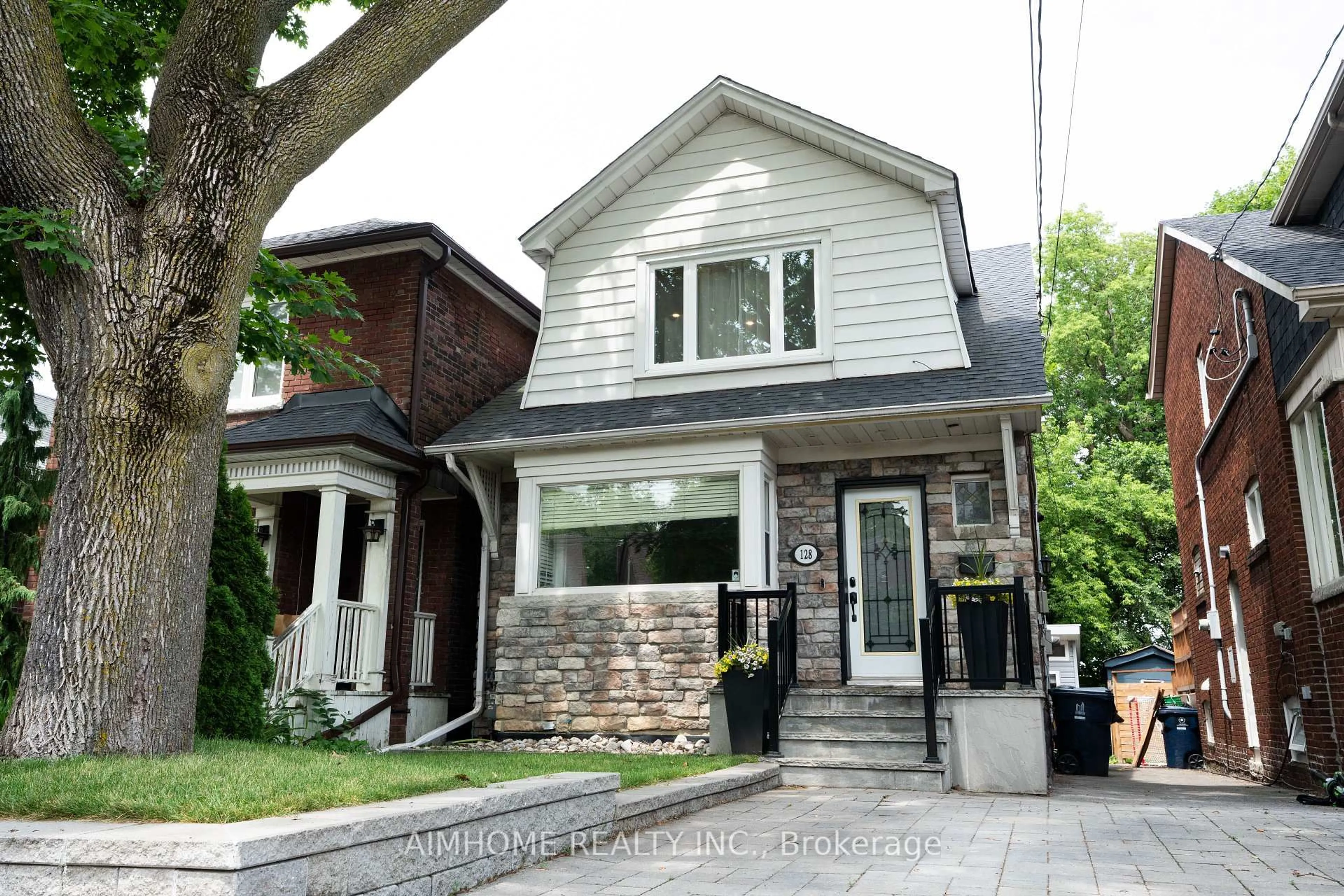 Home with brick exterior material, street for 128 Hopedale Ave, Toronto Ontario M4K 3M7