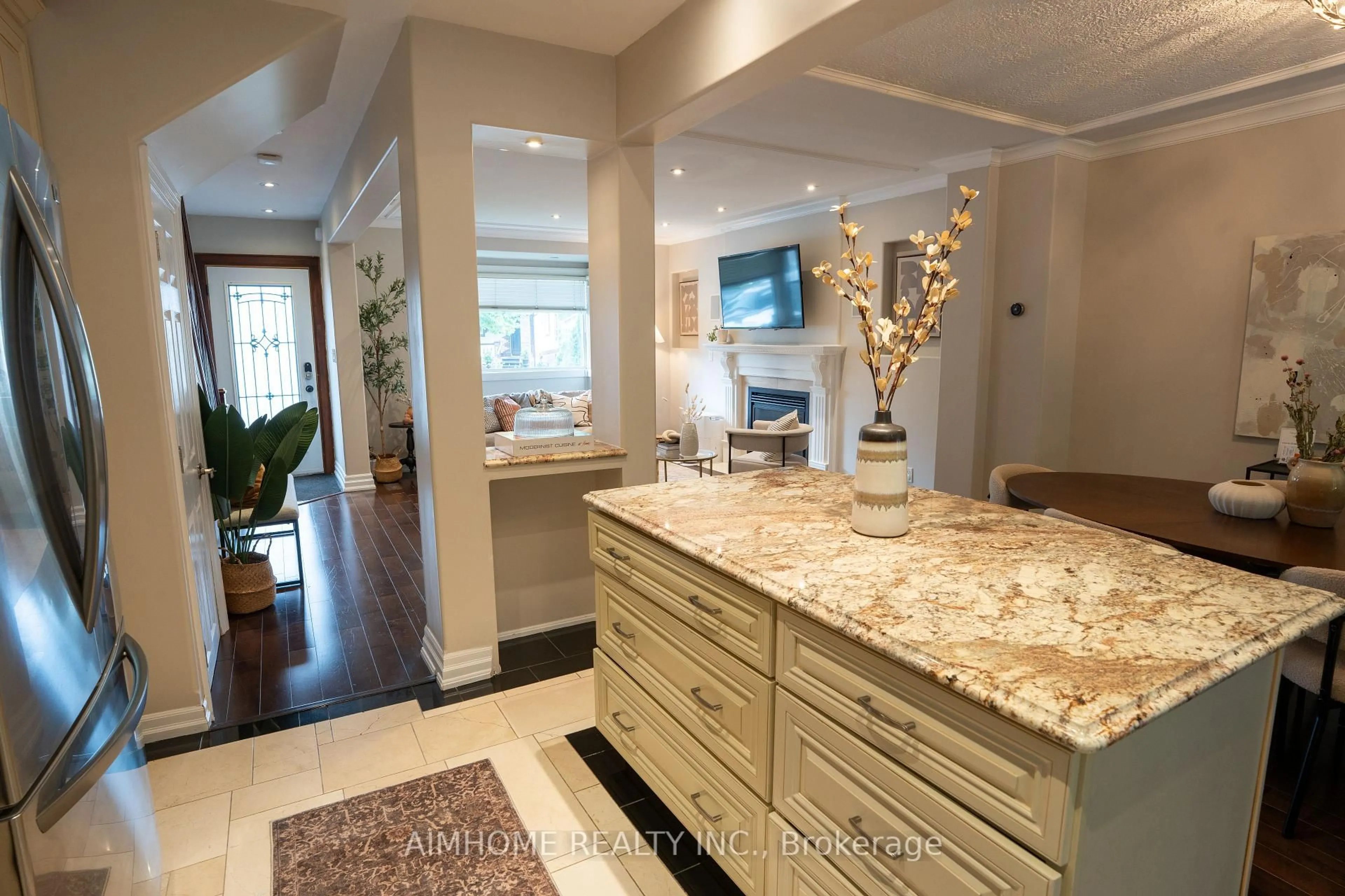Unknown for 128 Hopedale Ave, Toronto Ontario M4K 3M7