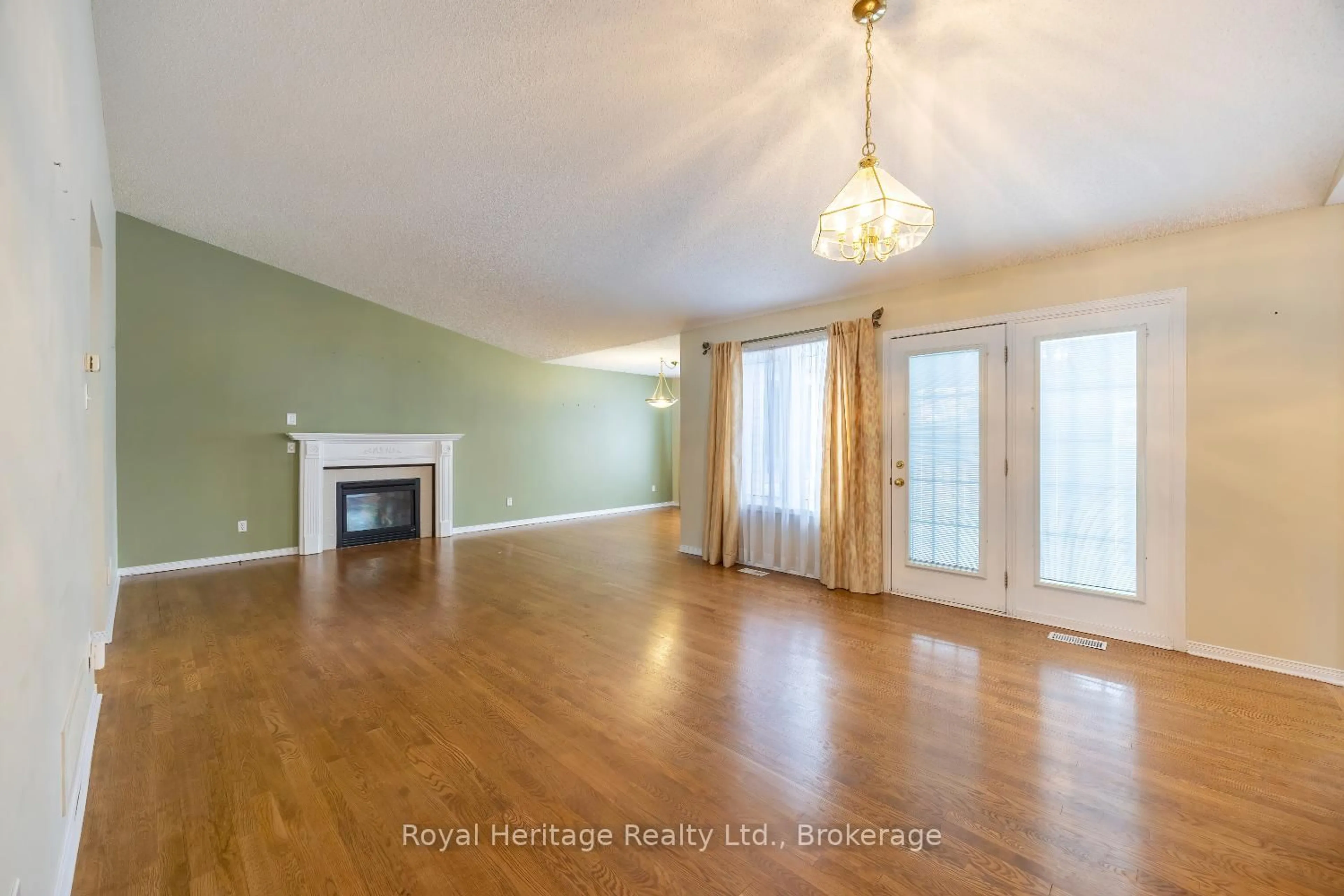 Unknown for 118 Bluffs Rd, Clarington Ontario L1B 1A8