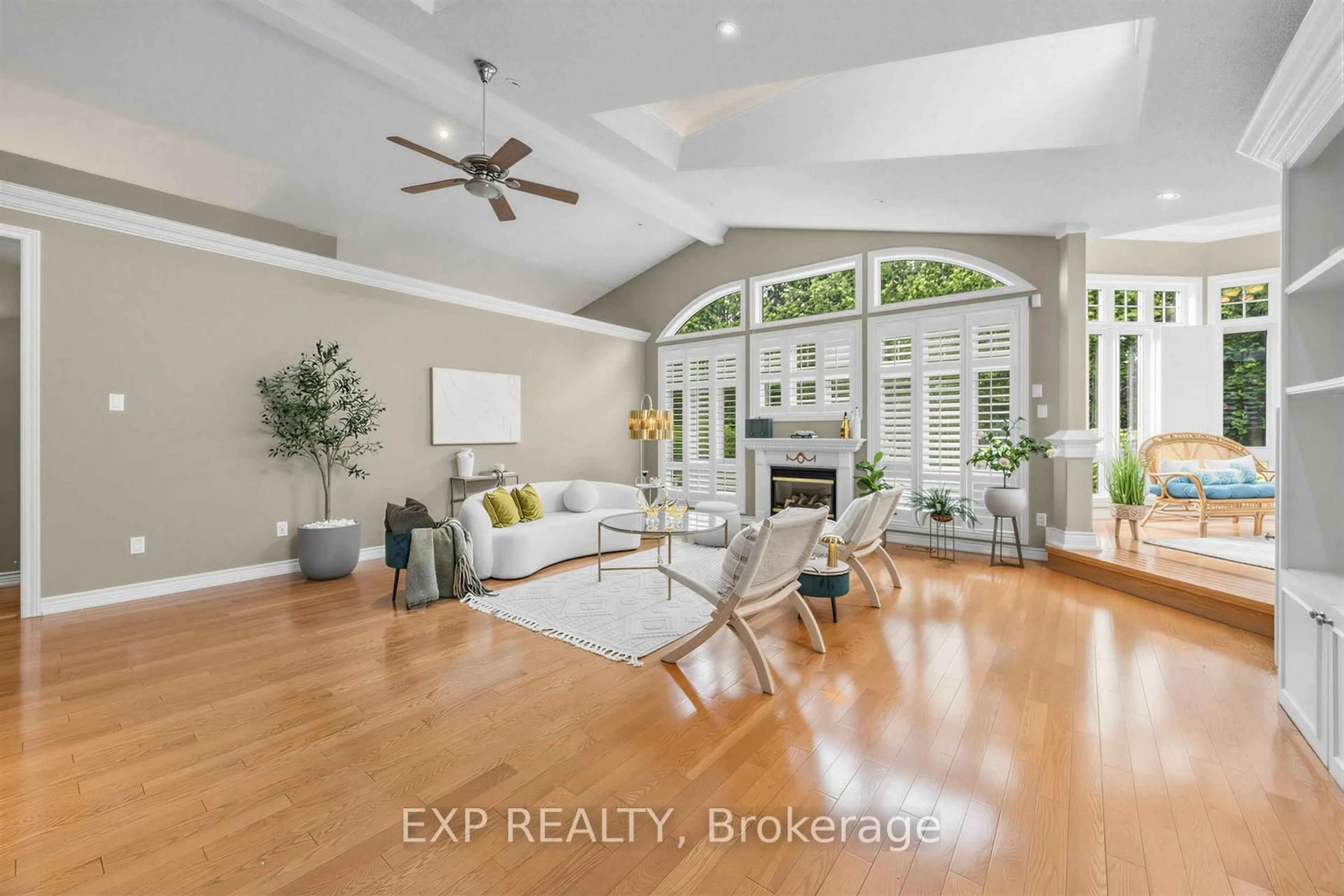 Living room with furniture, unknown for 177 Island Rd, Toronto Ontario M1C 2P9