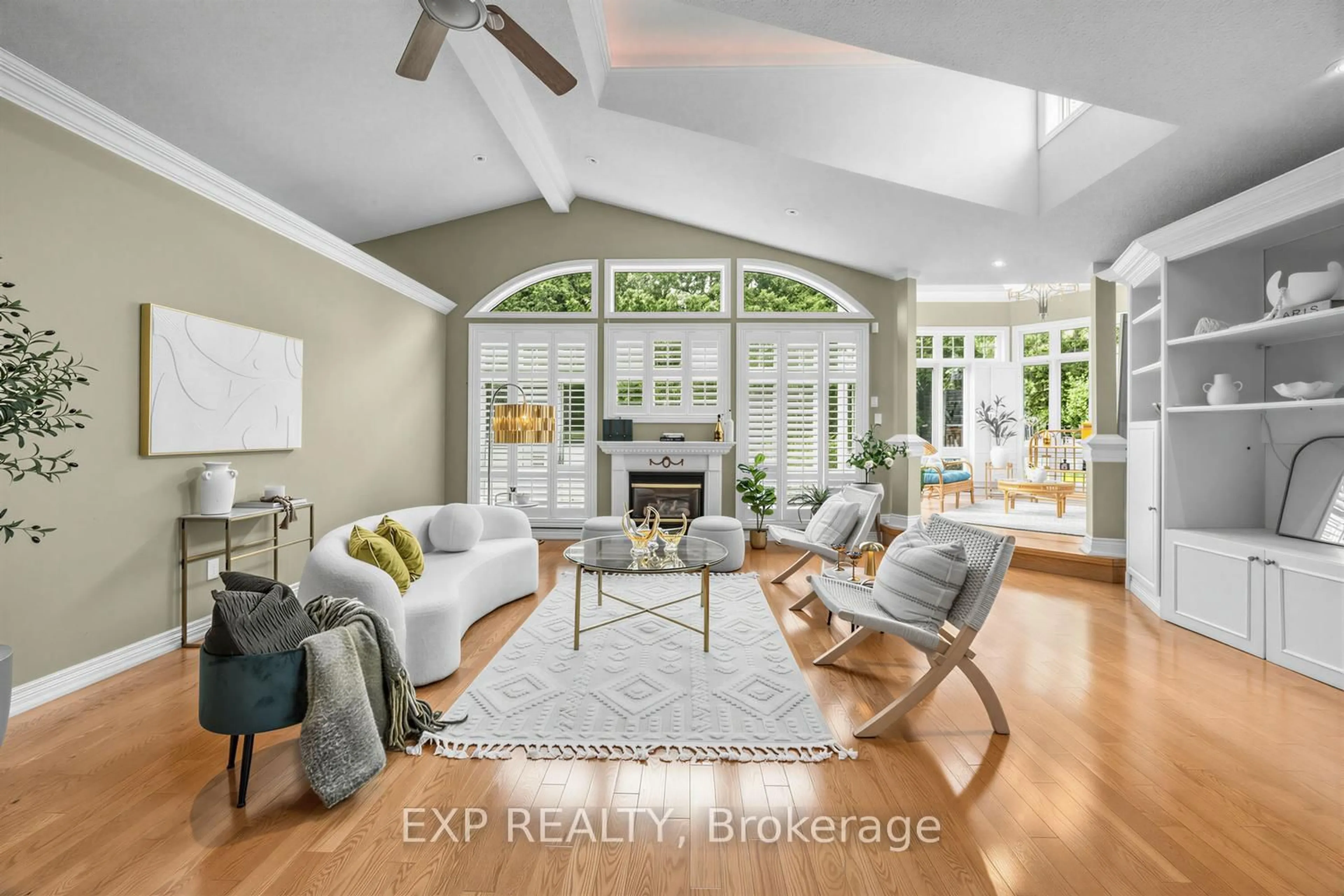 Living room with furniture, unknown for 177 Island Rd, Toronto Ontario M1C 2P9