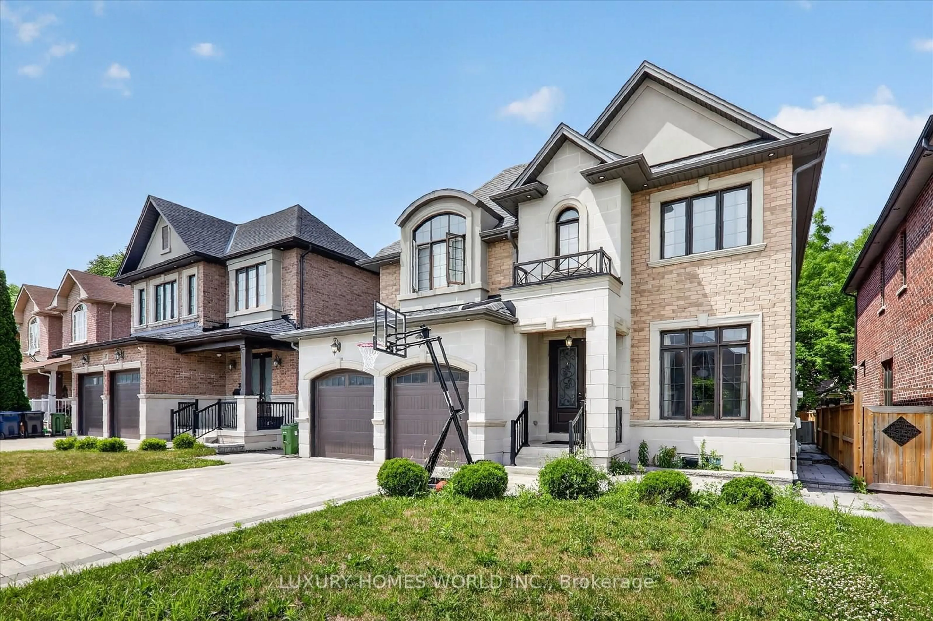 Home with brick exterior material, street for 35 Starfire Dr, Toronto Ontario M1C 5G3