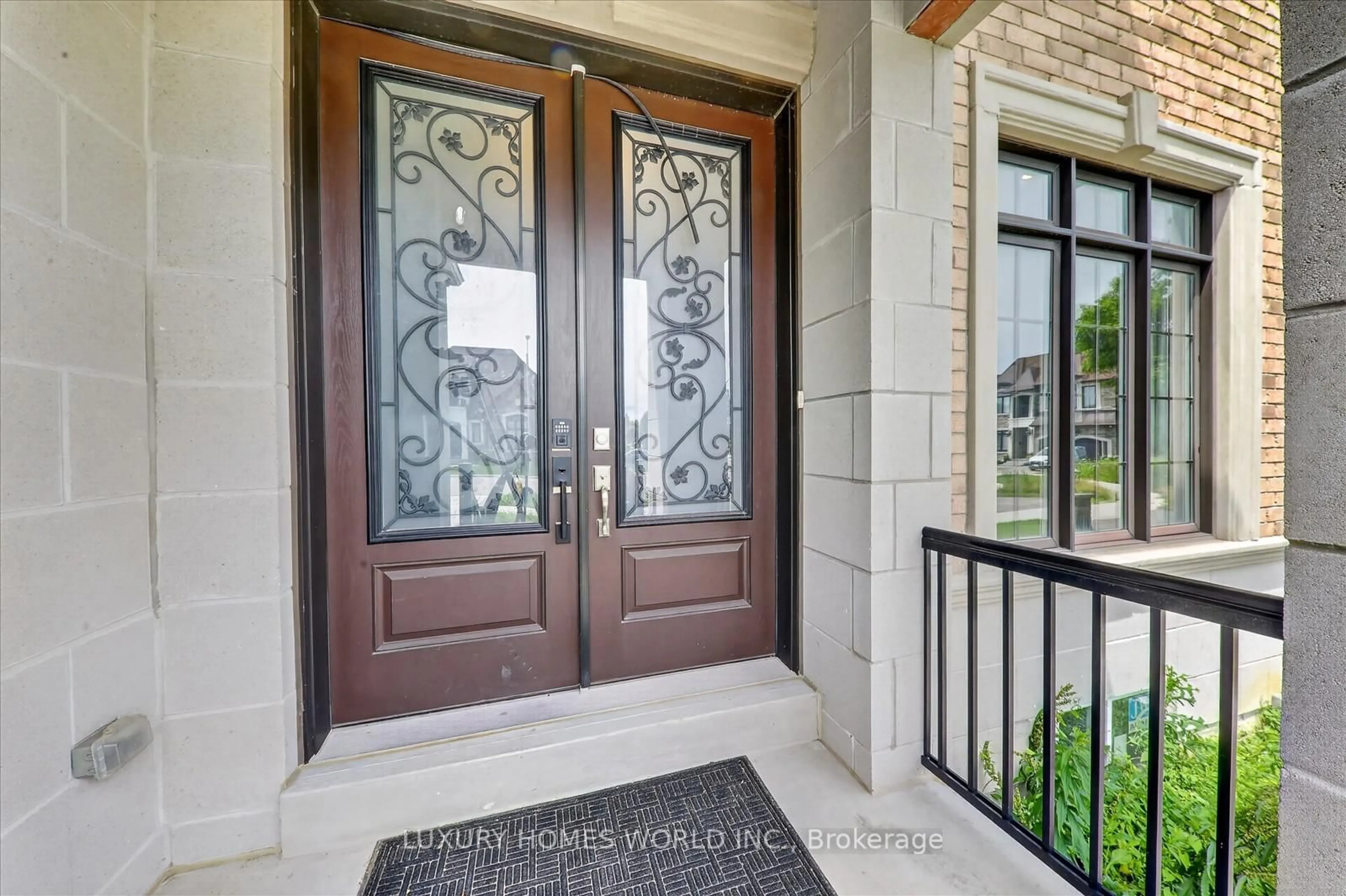Indoor entryway for 35 Starfire Dr, Toronto Ontario M1C 5G3