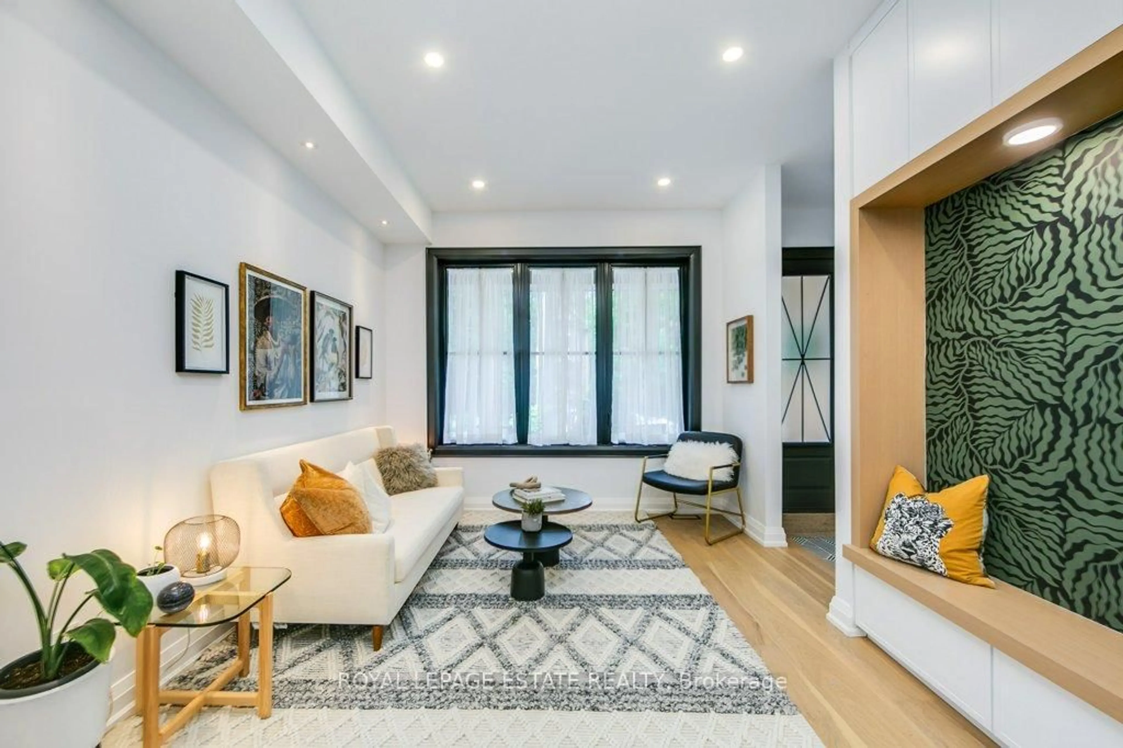Living room with furniture, unknown for 25 Herbert Ave, Toronto Ontario M4L 3P8