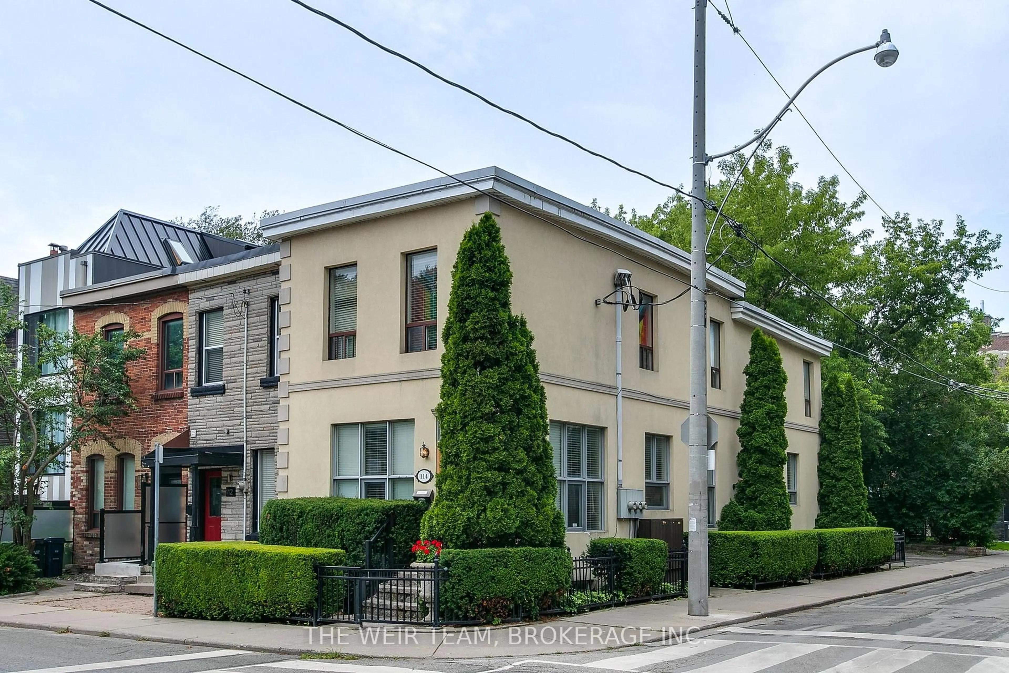 Unknown for 114 De Grassi St, Toronto Ontario M4M 2K3