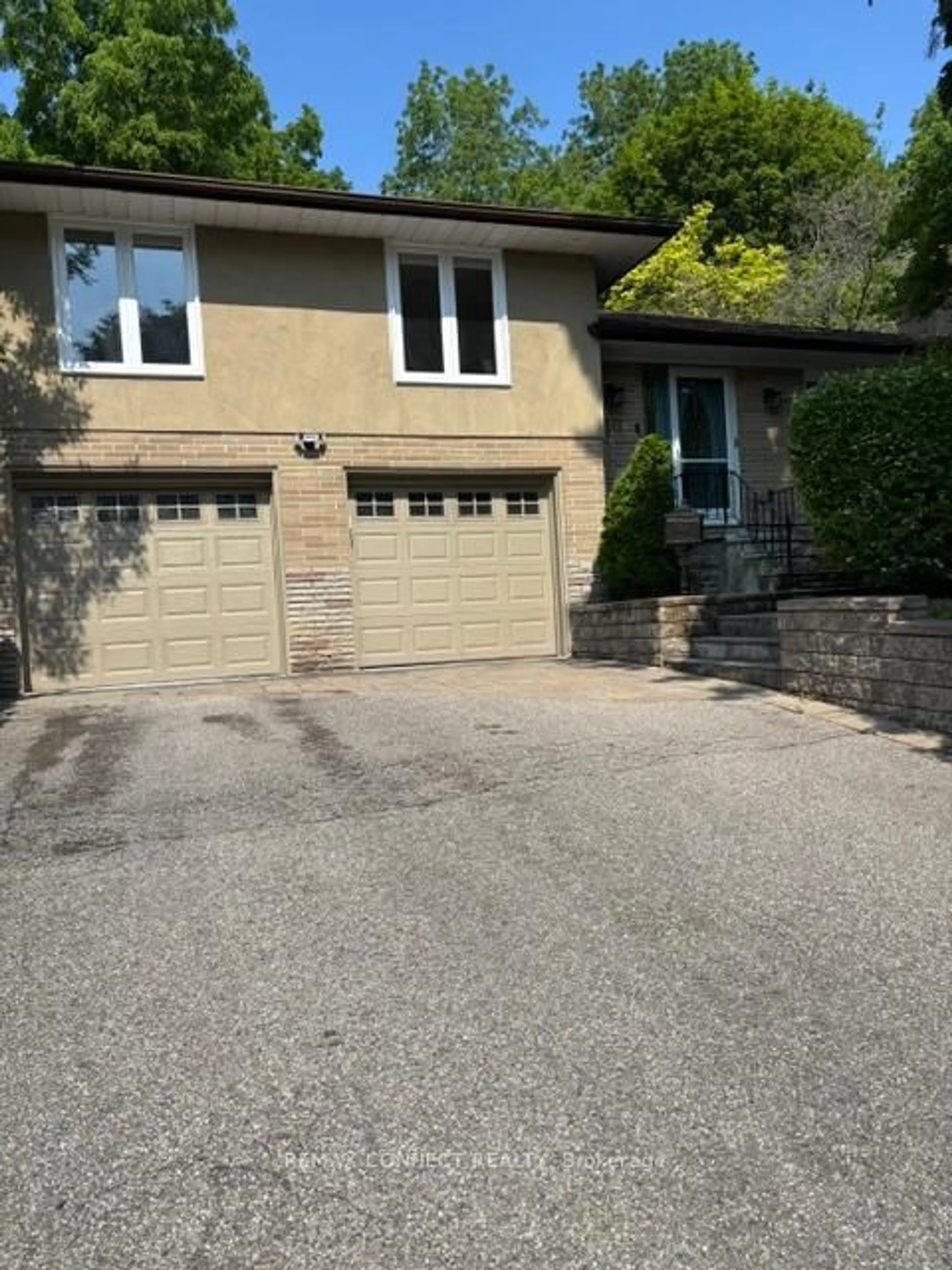 Unknown for 10 Catalina Dr, Toronto Ontario M1M 1K6