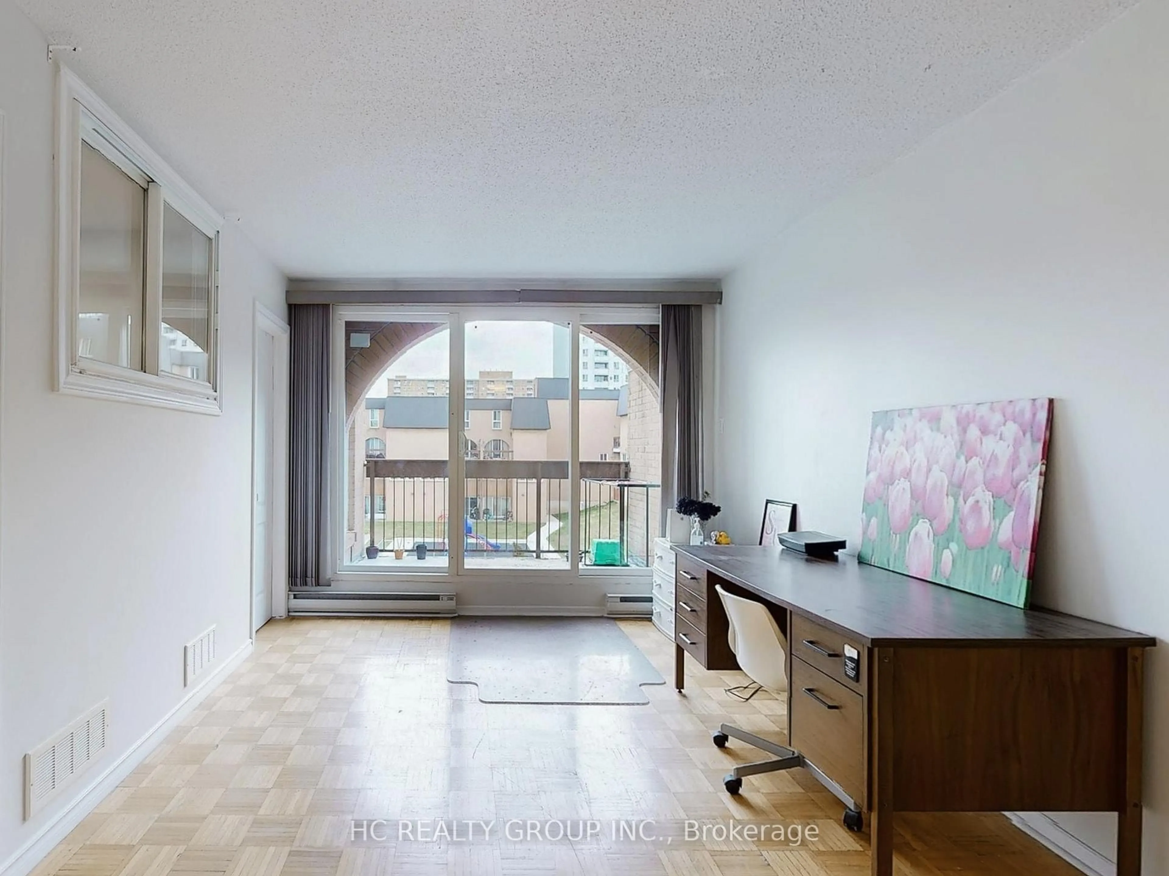 Unknown for 100 Mornelle Crt #2056, Toronto Ontario M1E 4X2