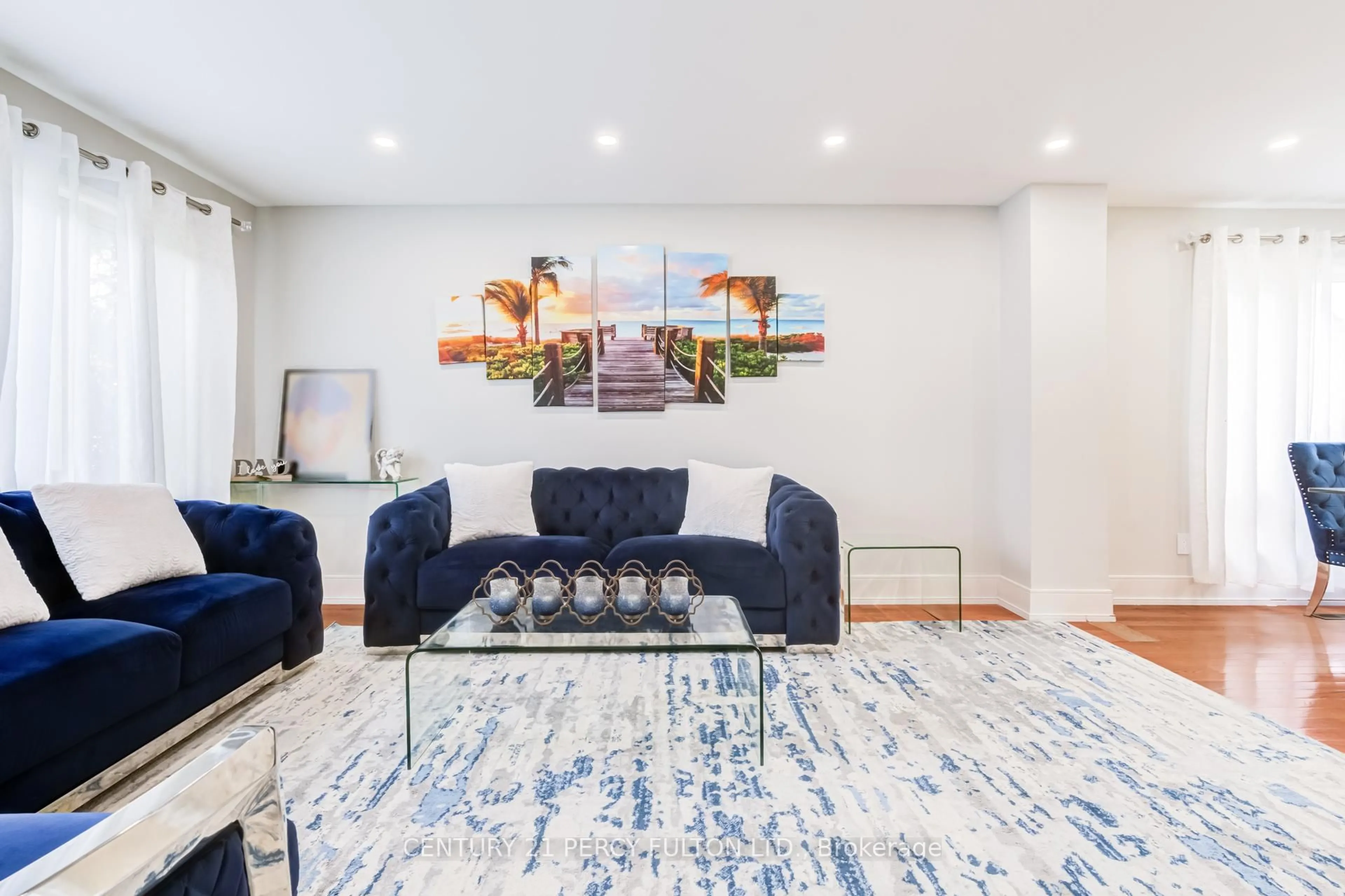 Living room with furniture, unknown for 79 Huntsmill Blvd, Toronto Ontario M1W 2Z8