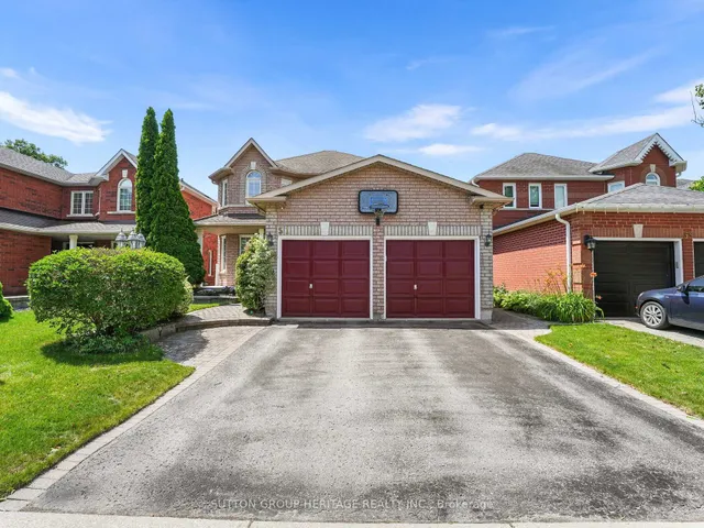 51 Annie Cres, Ajax 2