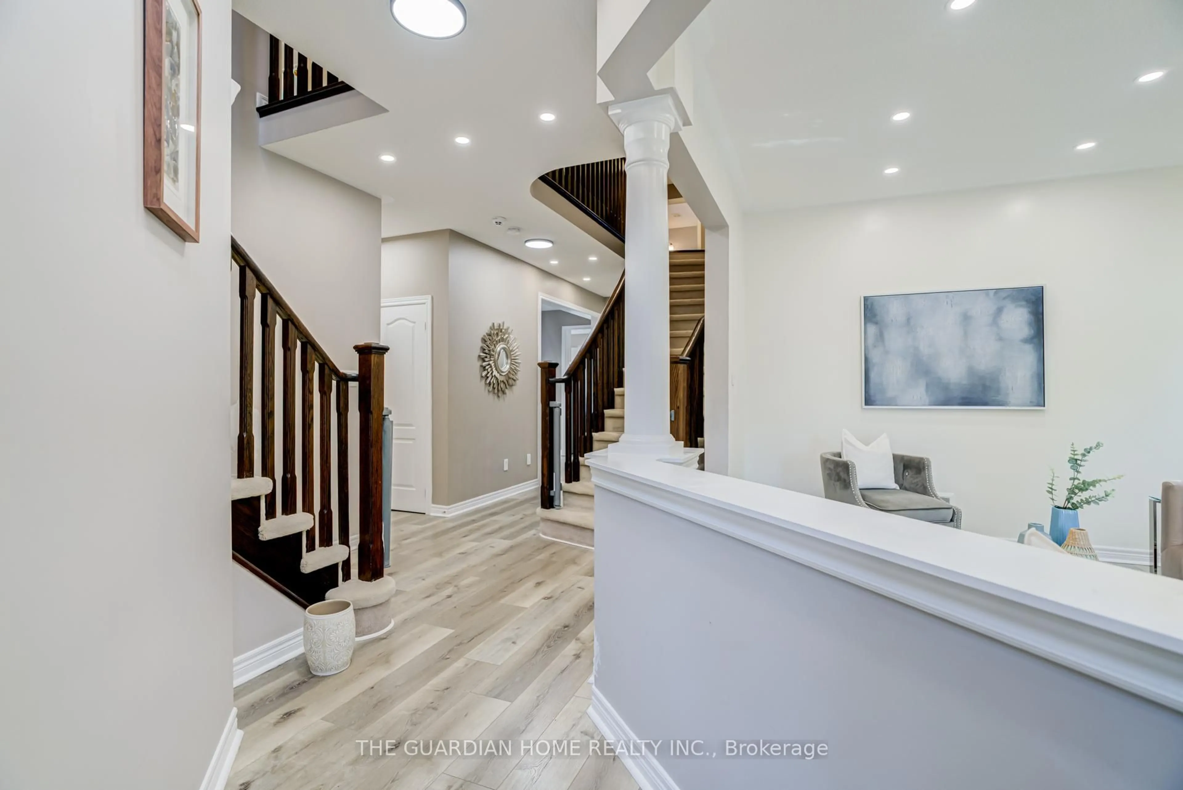 Indoor entryway for 1214 Harlstone Cres, Oshawa Ontario L1K 0J2