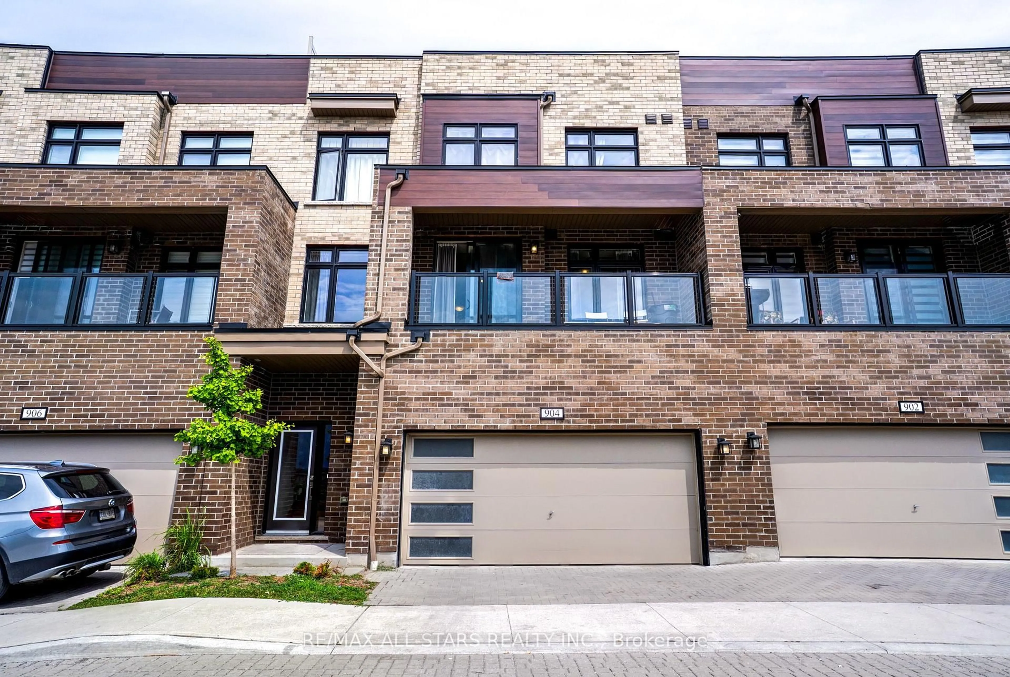 Home with brick exterior material, street for 1865 Pickering Pkwy ##904, Pickering Ontario L1V 0H2