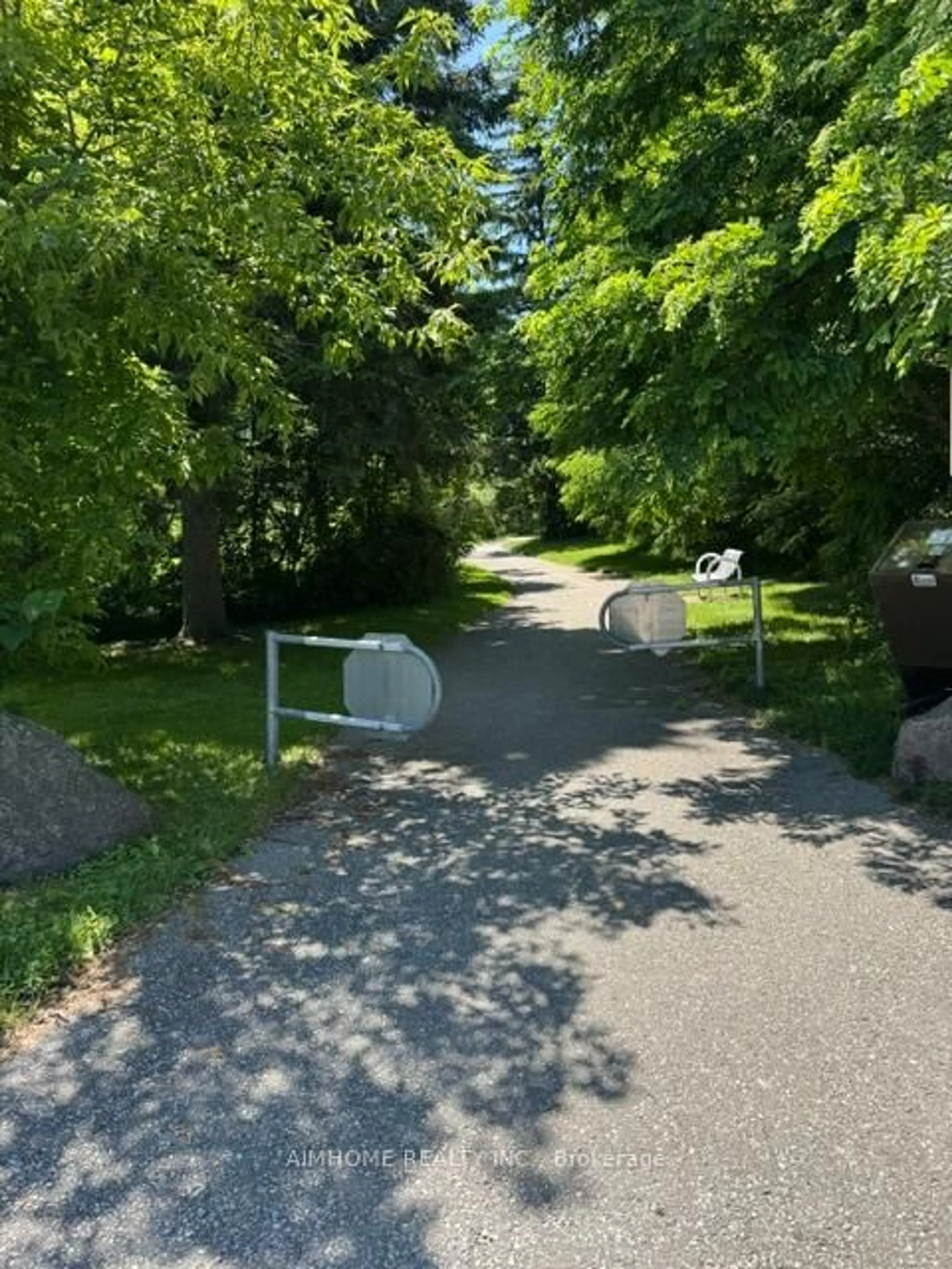 Unknown for 532 Marksbury Rd, Pickering Ontario L1W 2S6