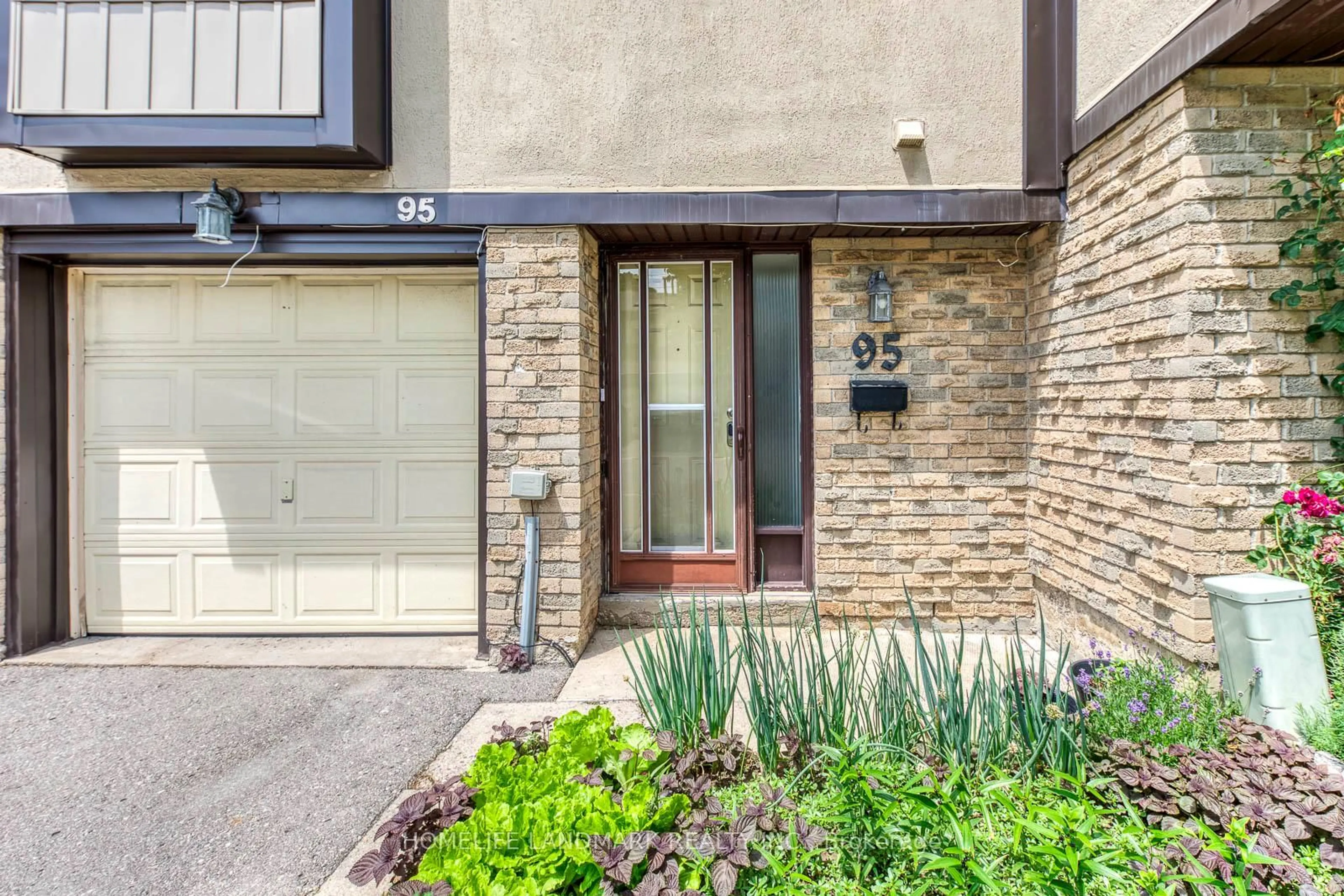 Home with brick exterior material, street for 29 Fundy Bay Blvd #95, Toronto Ontario M1W 3A2