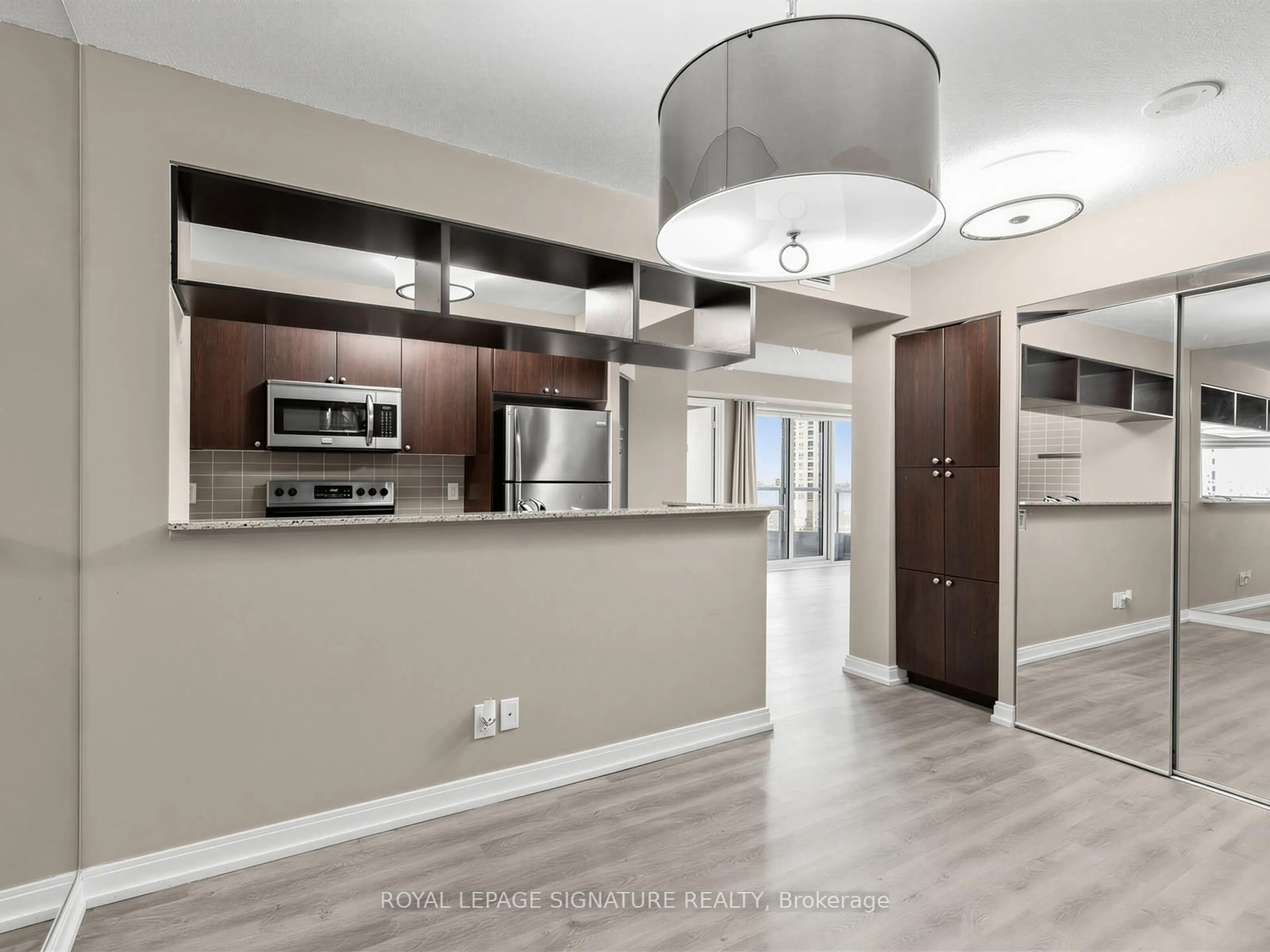 Open concept kitchen, unknown for 151 Village Green Sq #607, Toronto Ontario M1S 0K5