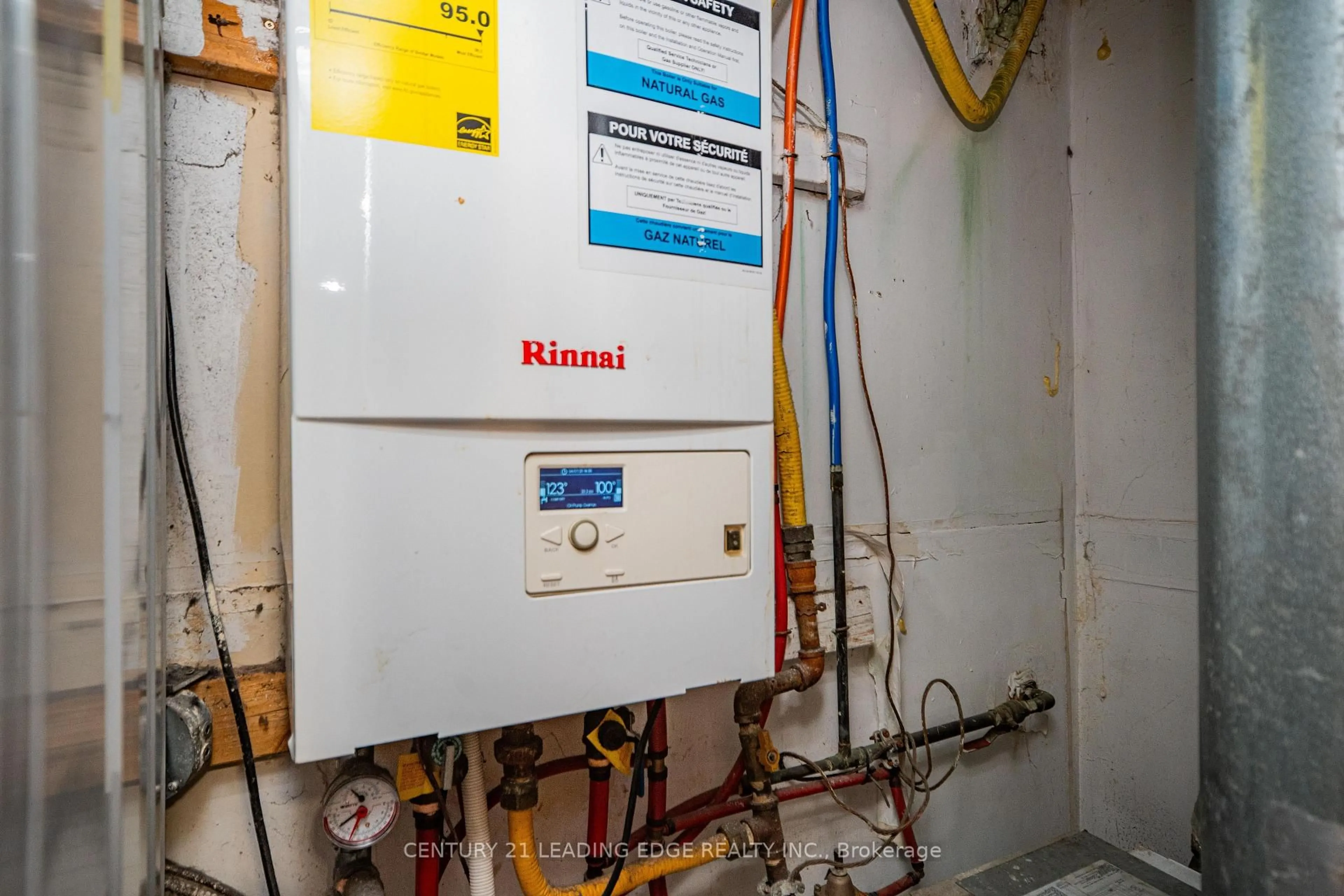 A pic of a room for 42 Pinery Tr #74, Toronto Ontario M1B 6K2