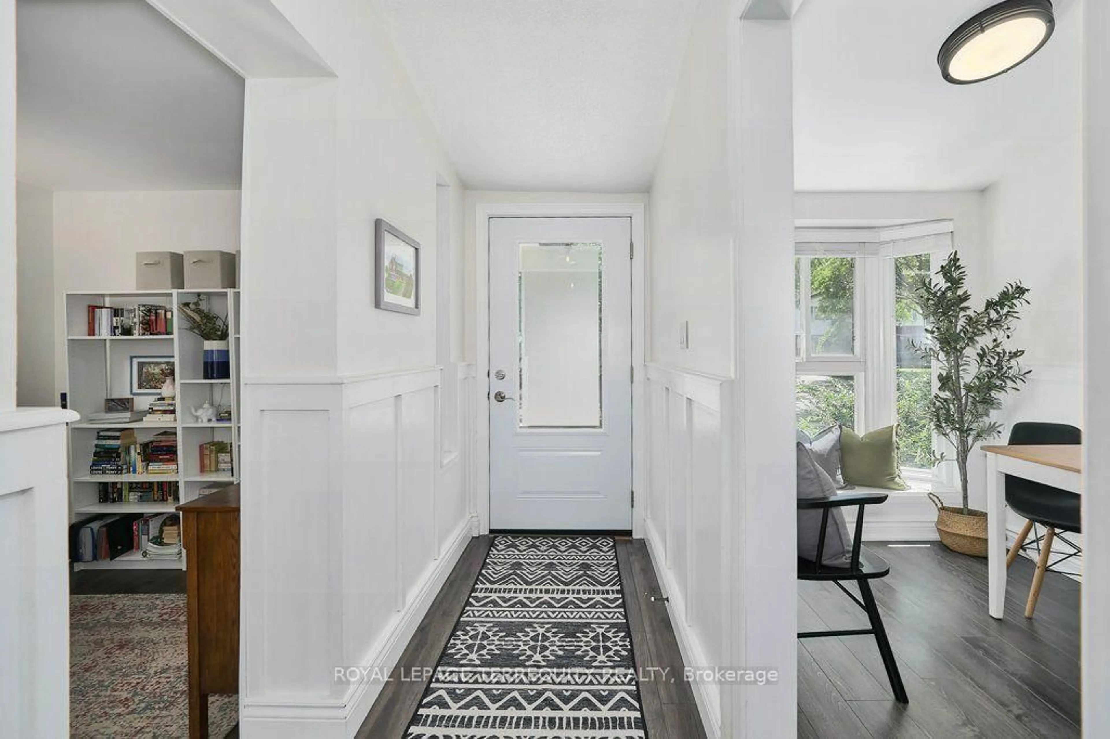 Indoor entryway for 57 Renfield Cres, Whitby Ontario L1P 1B2