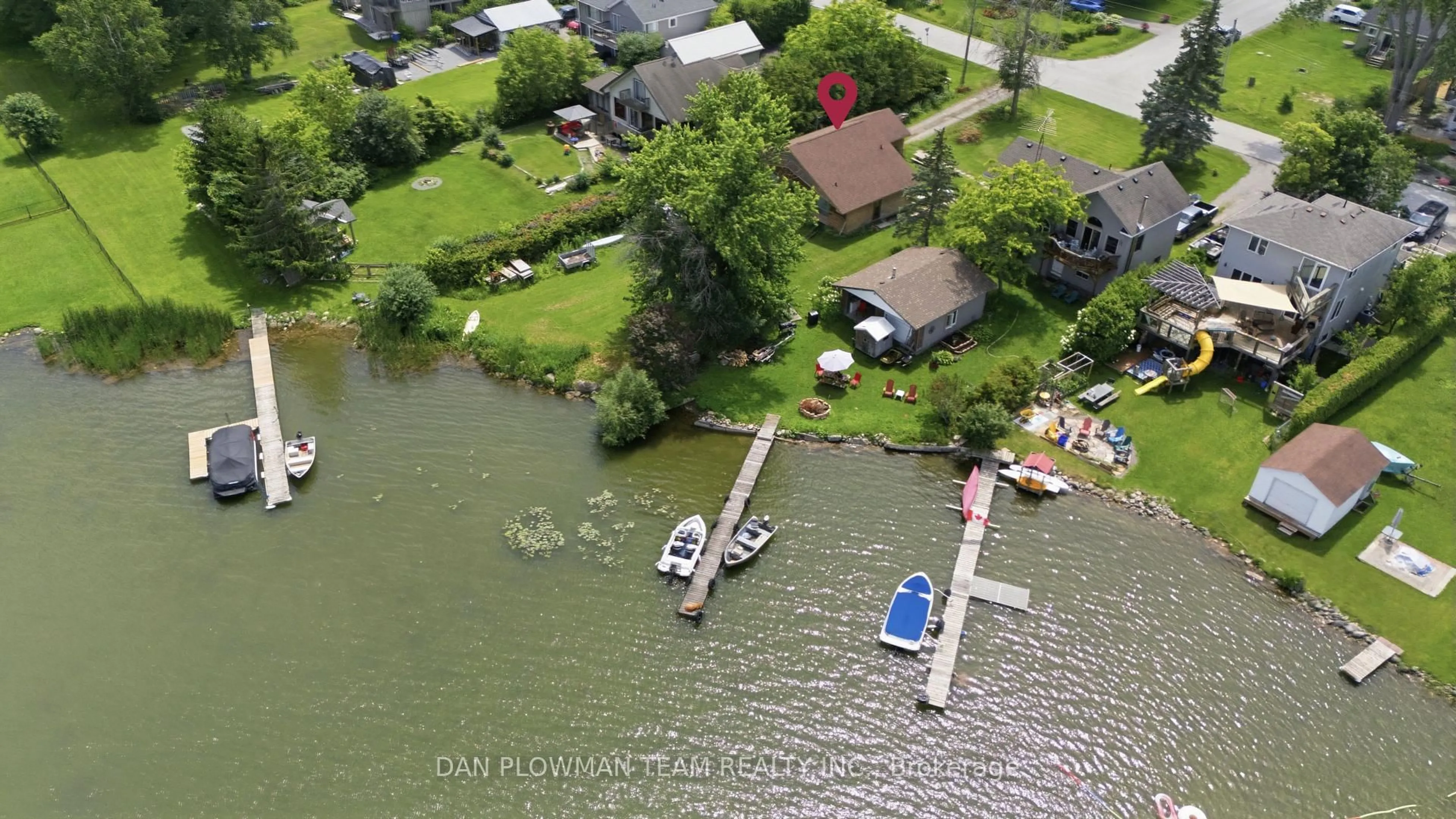 A pic from outside/outdoor area/front of a property/back of a property/a pic from drone, water/lake/river/ocean view for 27 Park St, Scugog Ontario L0B 1E0