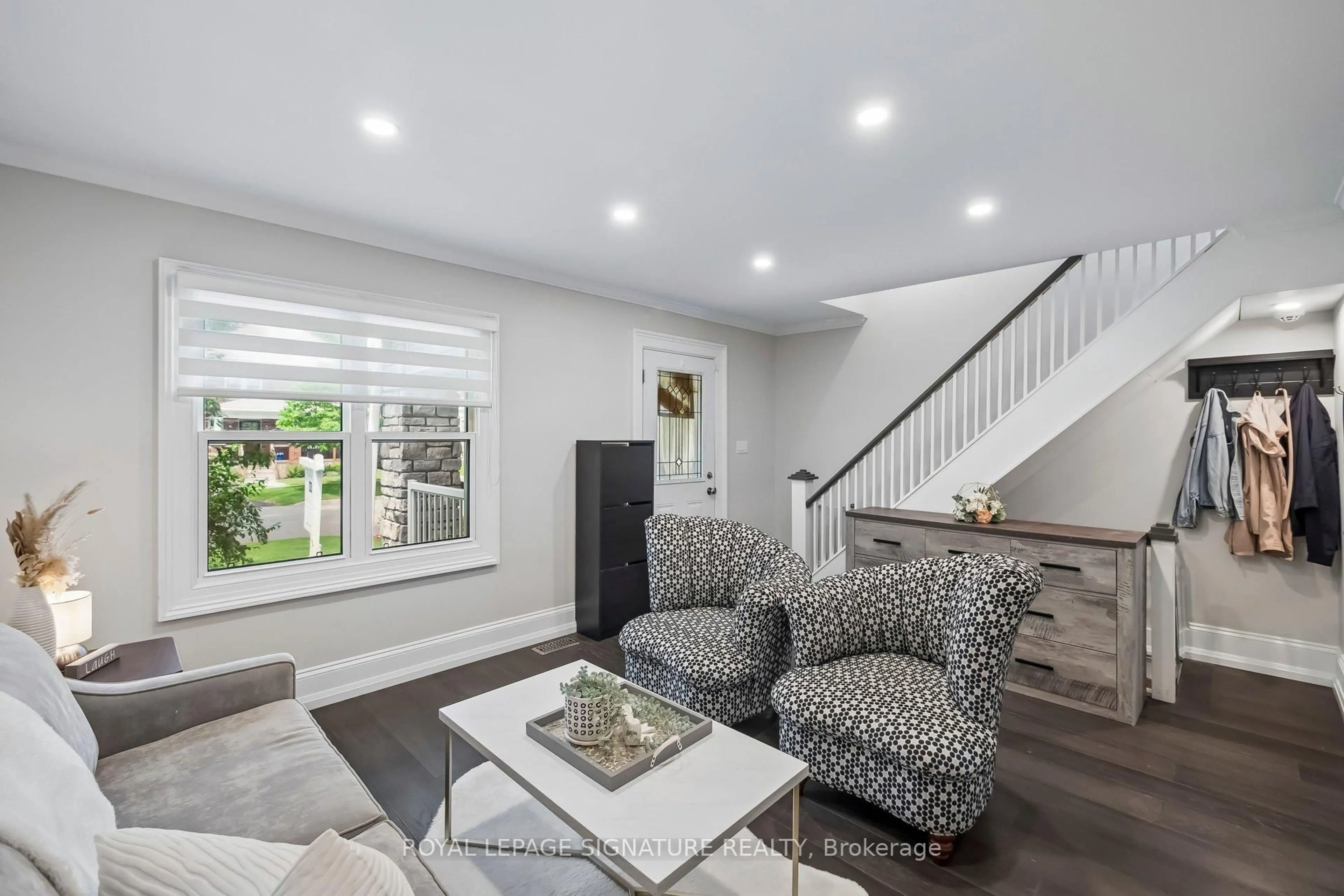 Living room with furniture, unknown for 23 Arlington Ave, Oshawa Ontario L1G 2N3