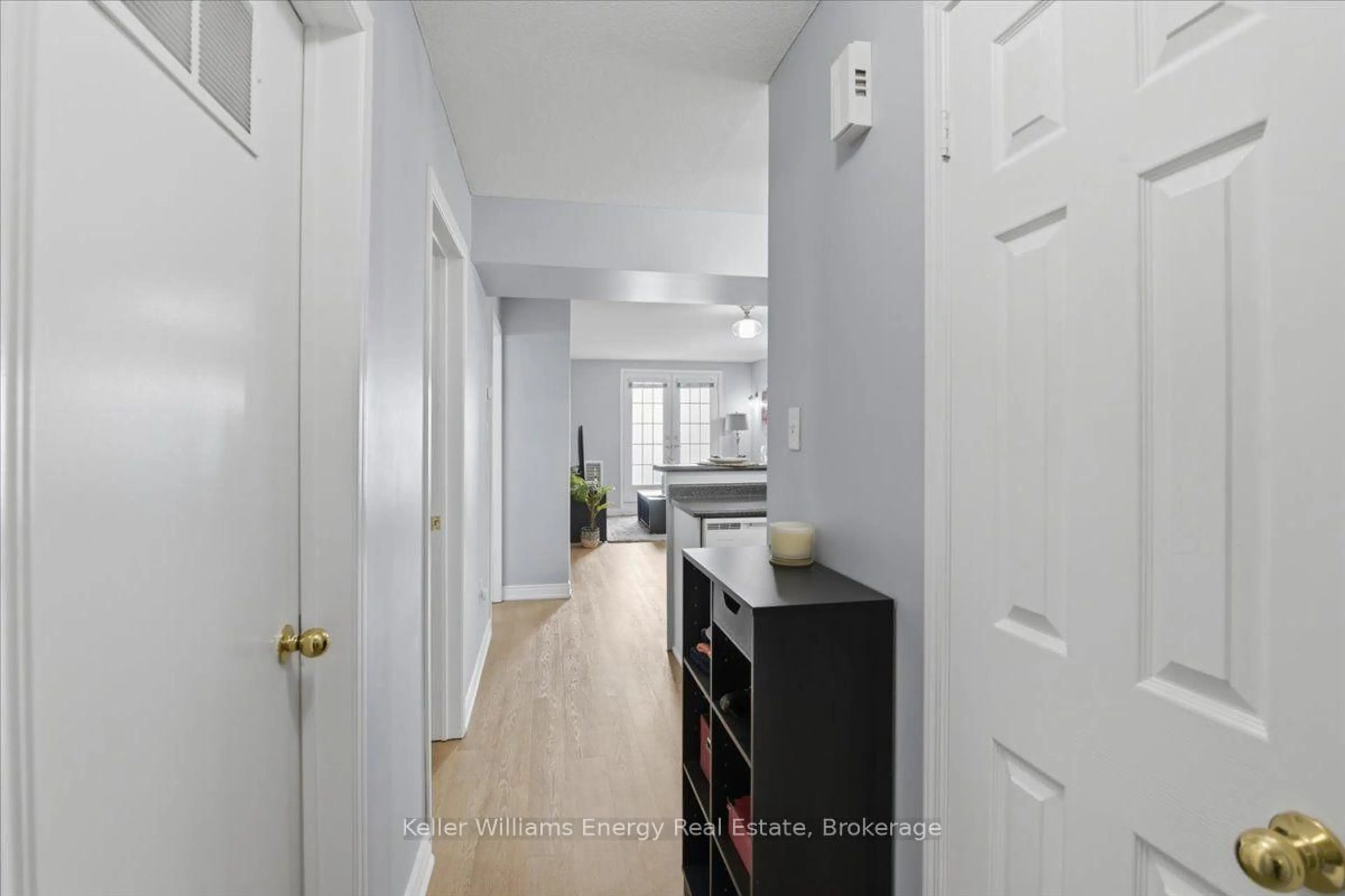 Indoor entryway for 56 Petra Way #1, Whitby Ontario L1R 0A4