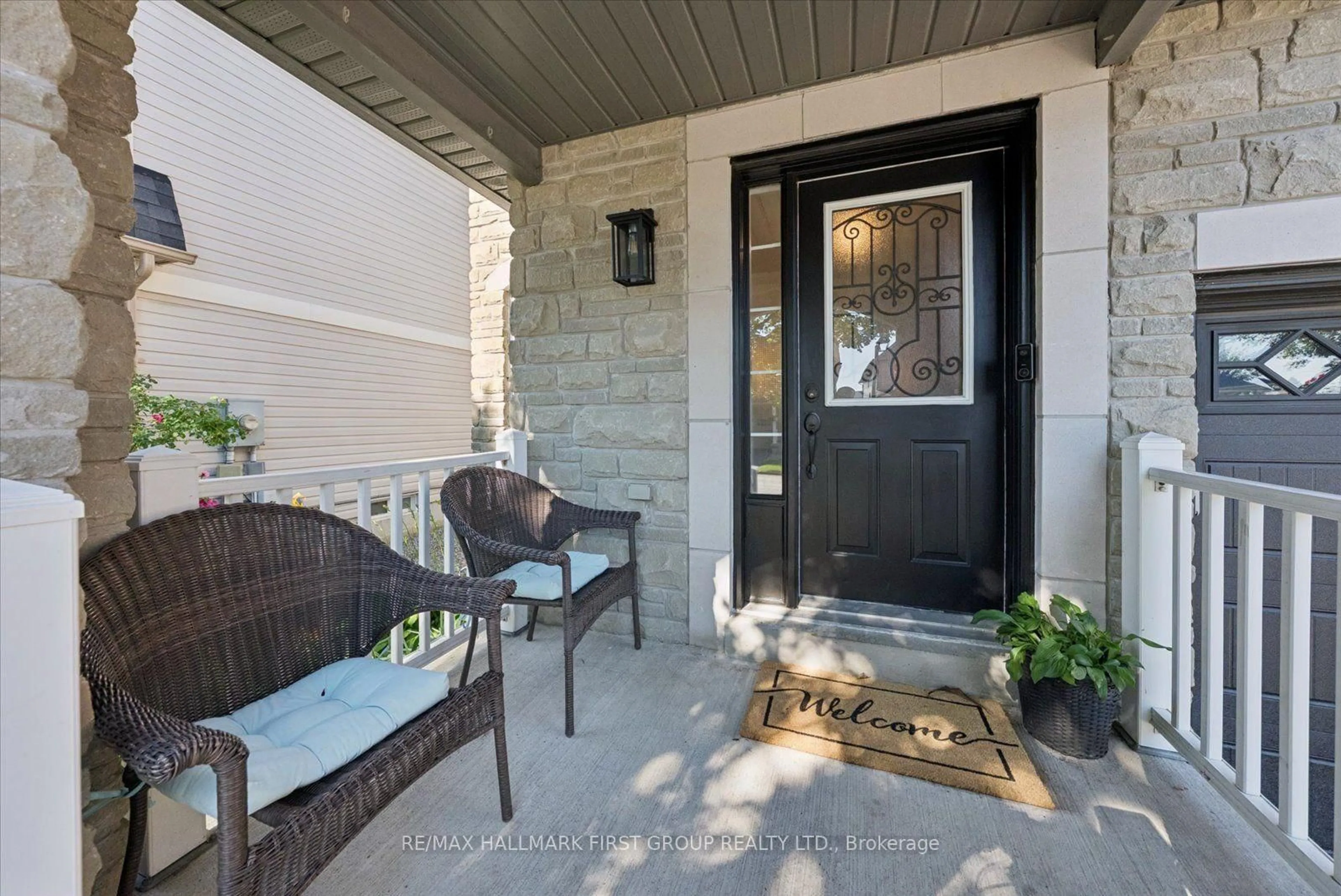 Indoor entryway for 19 Harrongate Pl, Whitby Ontario L1R 3E8