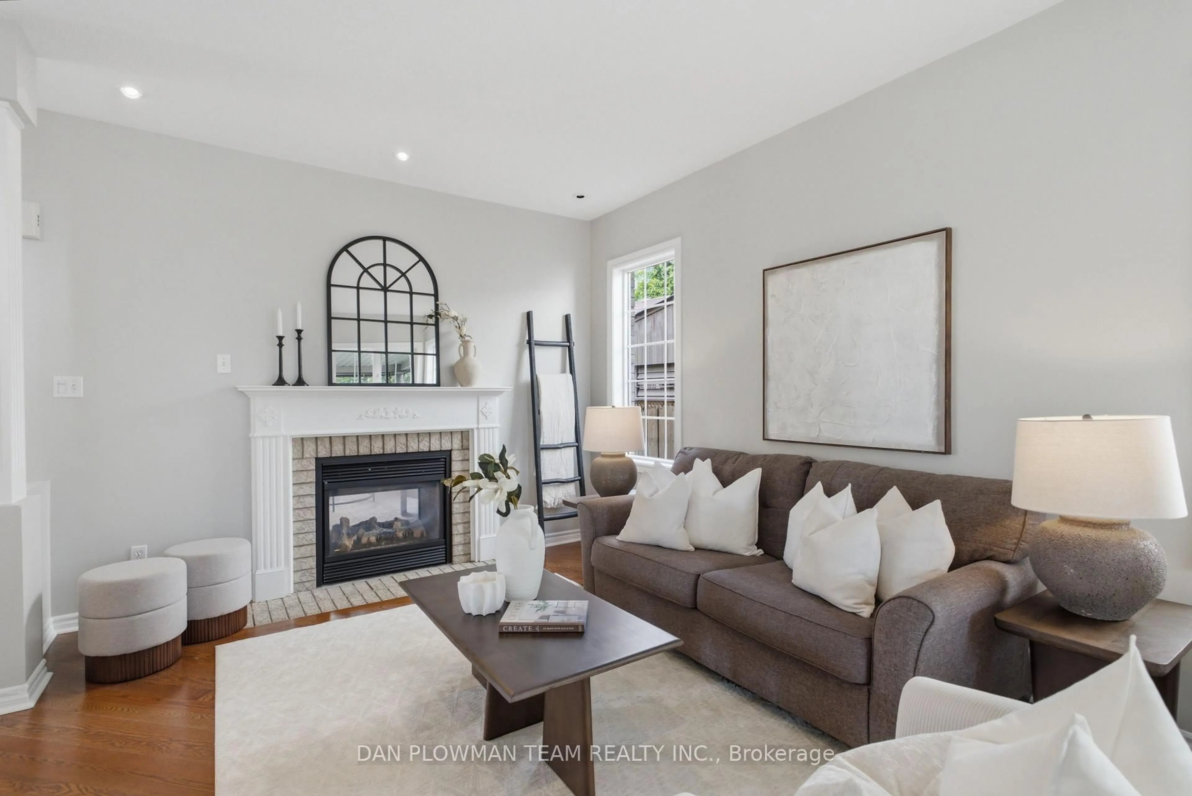 Living room with furniture, unknown for 30 Weldon St, Whitby Ontario L1R 2T4