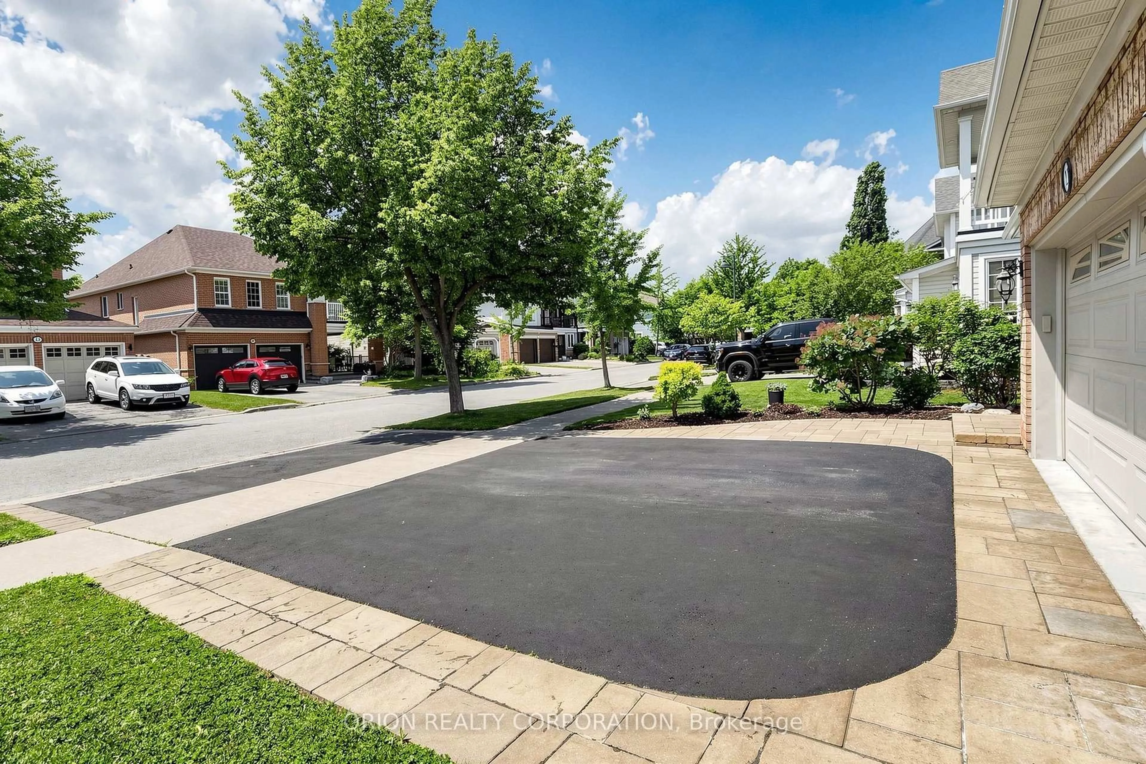 Patio, street for 11 Davey St, Ajax Ontario L1Z 1K8