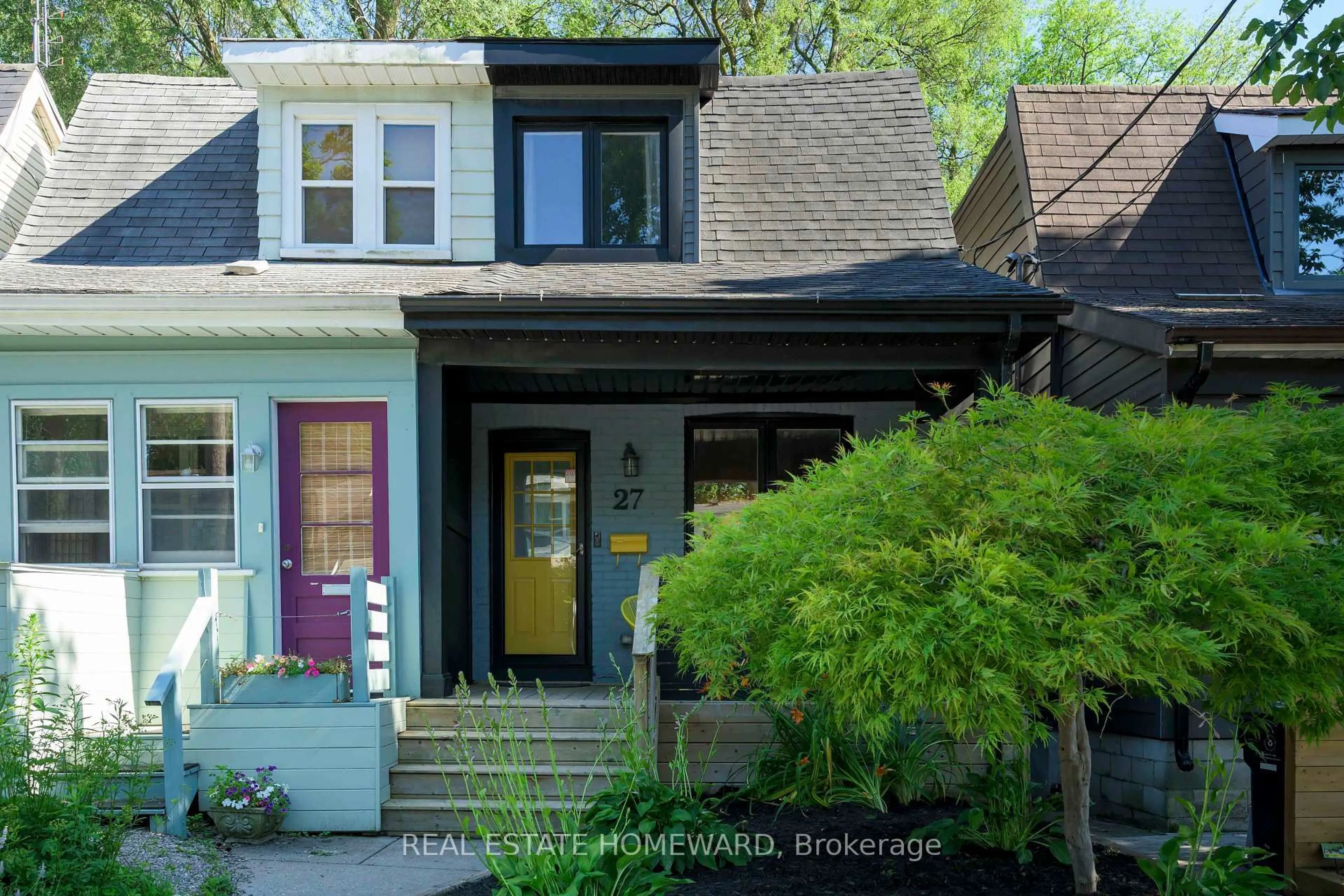 Unknown for 27 Mountalan Ave, Toronto Ontario M4J 1H3