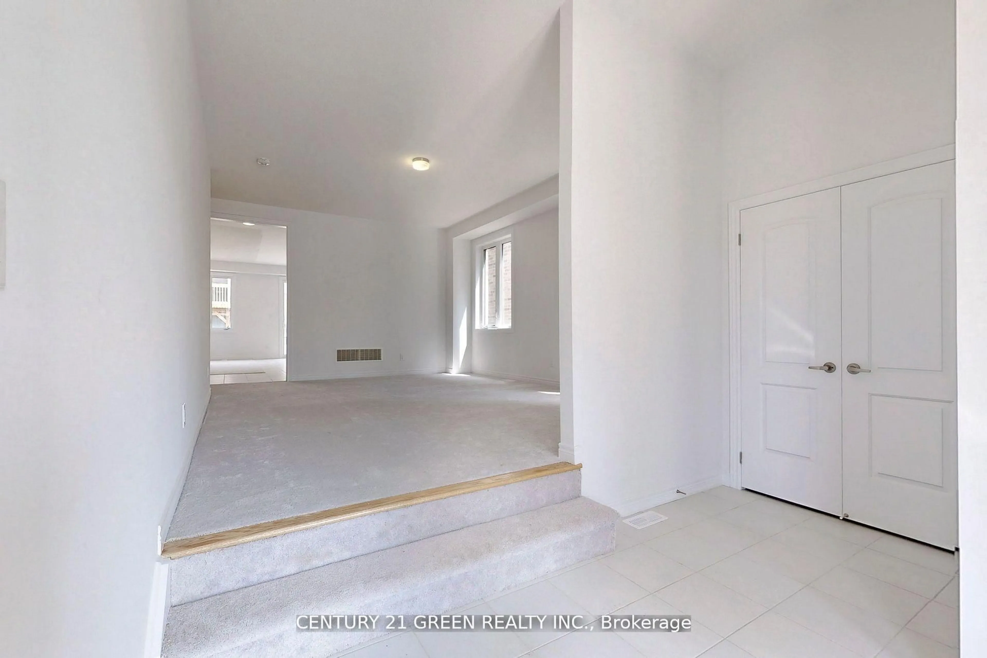 Unknown for 1000 Andrew Murdoch St, Oshawa Ontario L1L 0S2