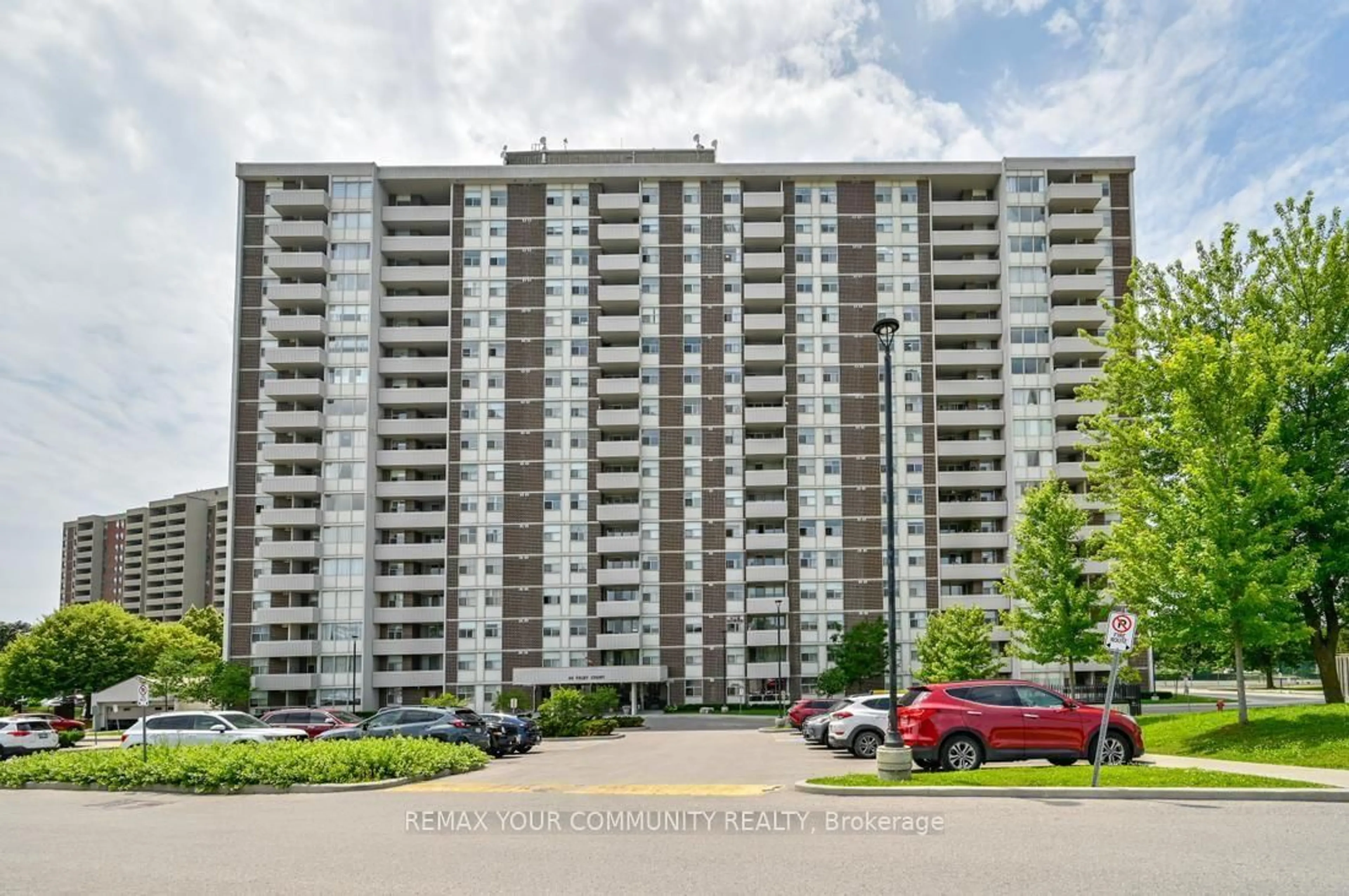 Unknown for 44 Falby Crt #604, Ajax Ontario L1S 3L1