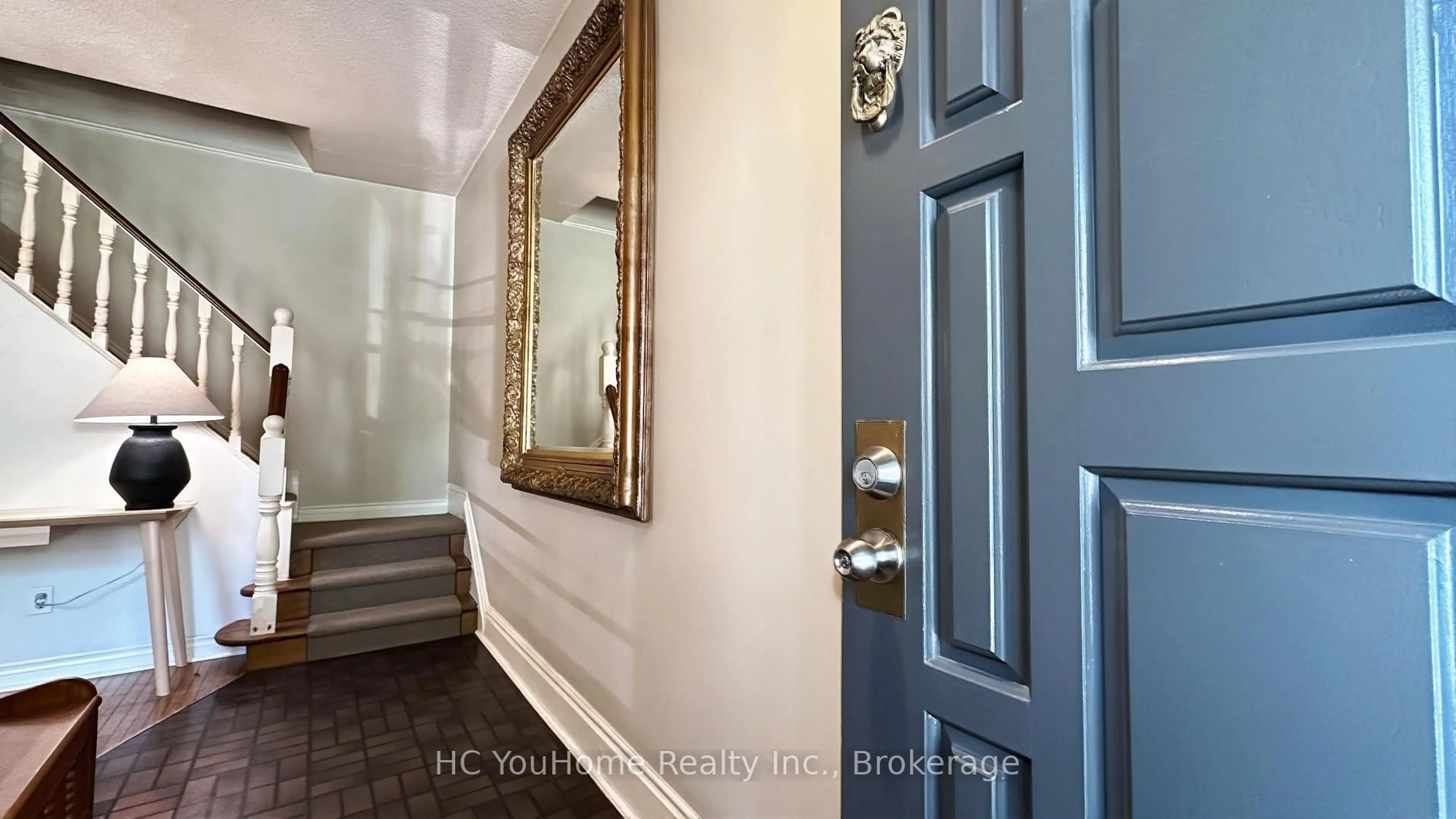 Indoor entryway for 7 Badgerow Ave, Toronto Ontario M4M 1T9