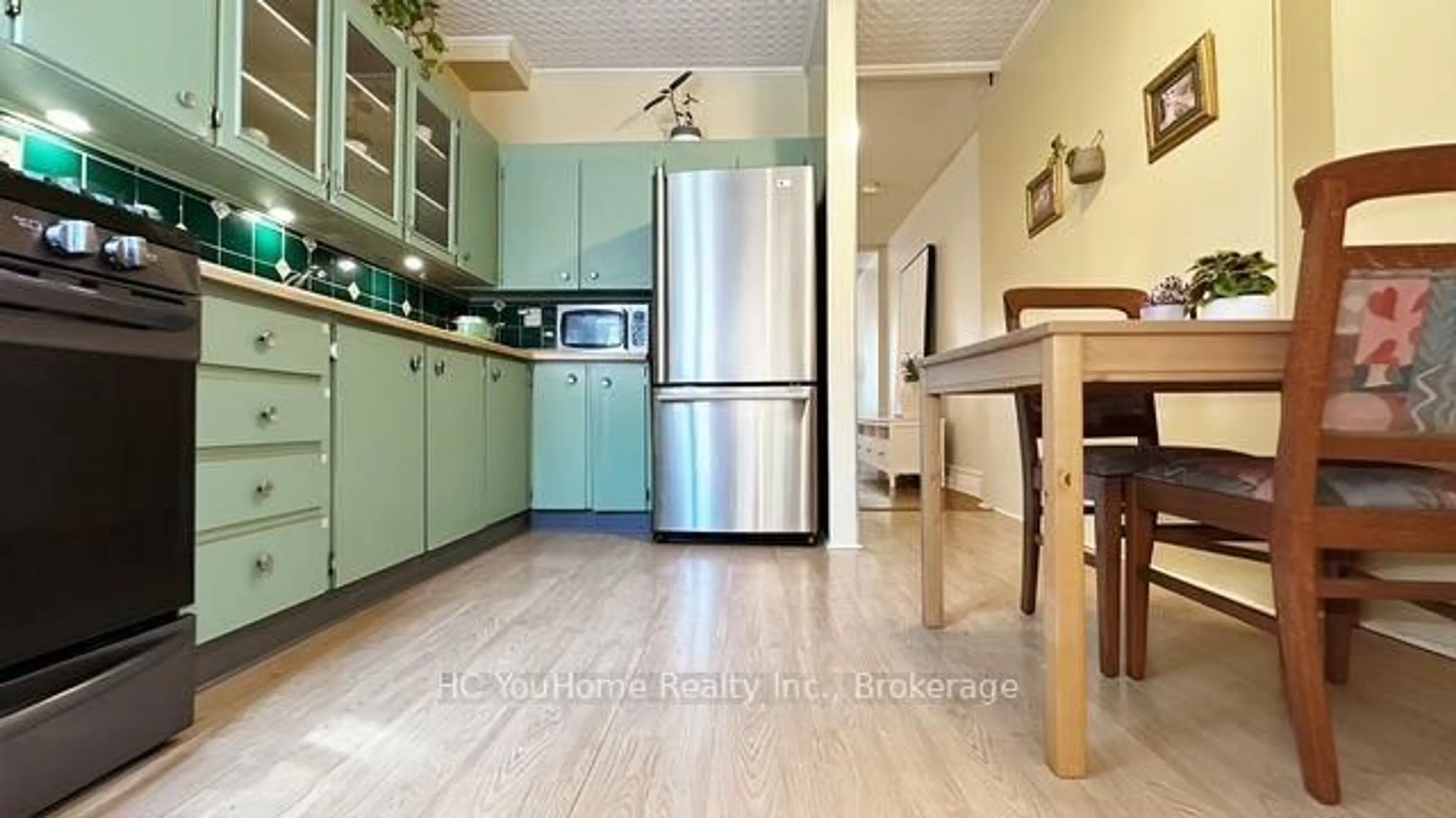 Unknown for 7 Badgerow Ave, Toronto Ontario M4M 1T9