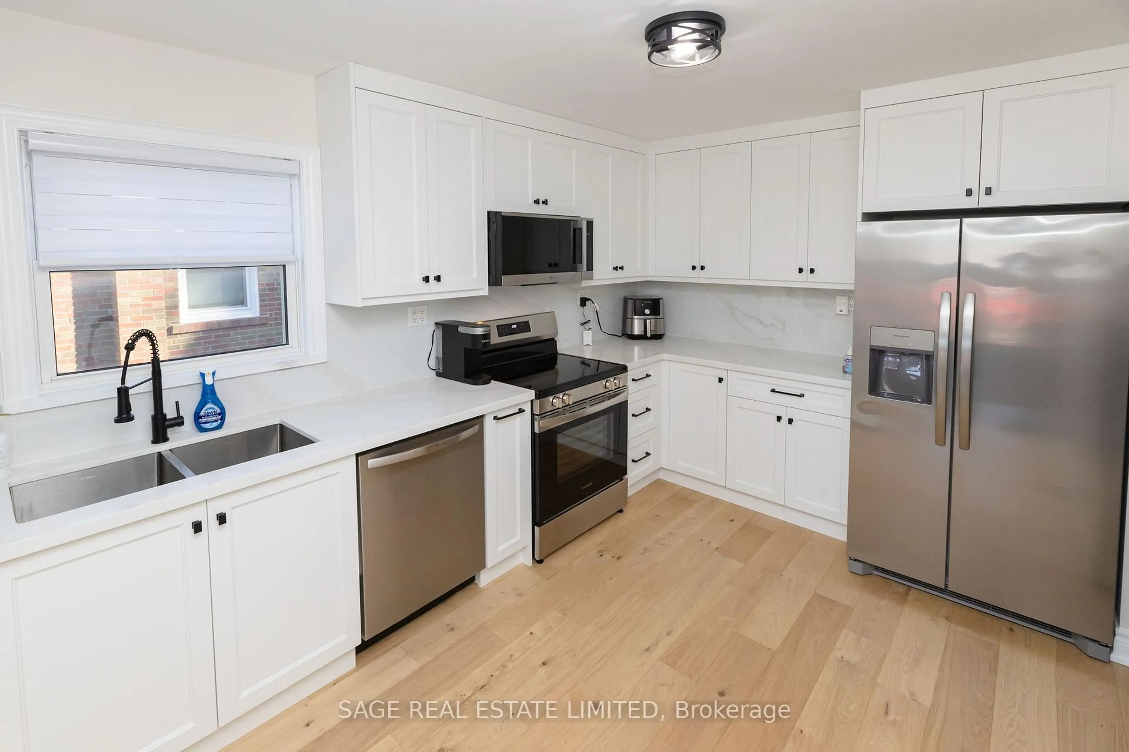 Open concept kitchen, unknown for 8 Lombardy Cres, Toronto Ontario M1K 4N8