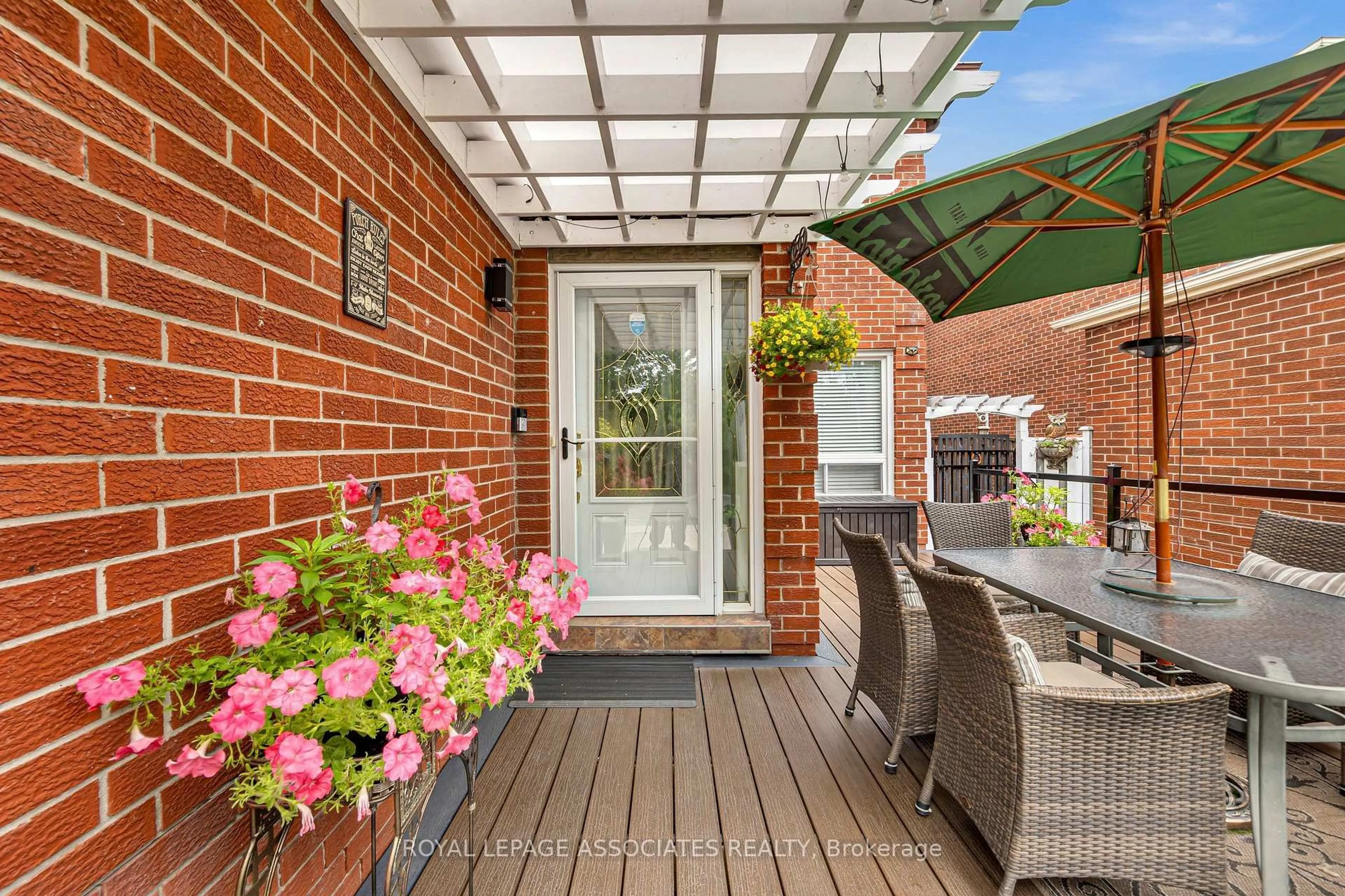 Patio, street for 4 Apsco Ave, Toronto Ontario M1E 5A8