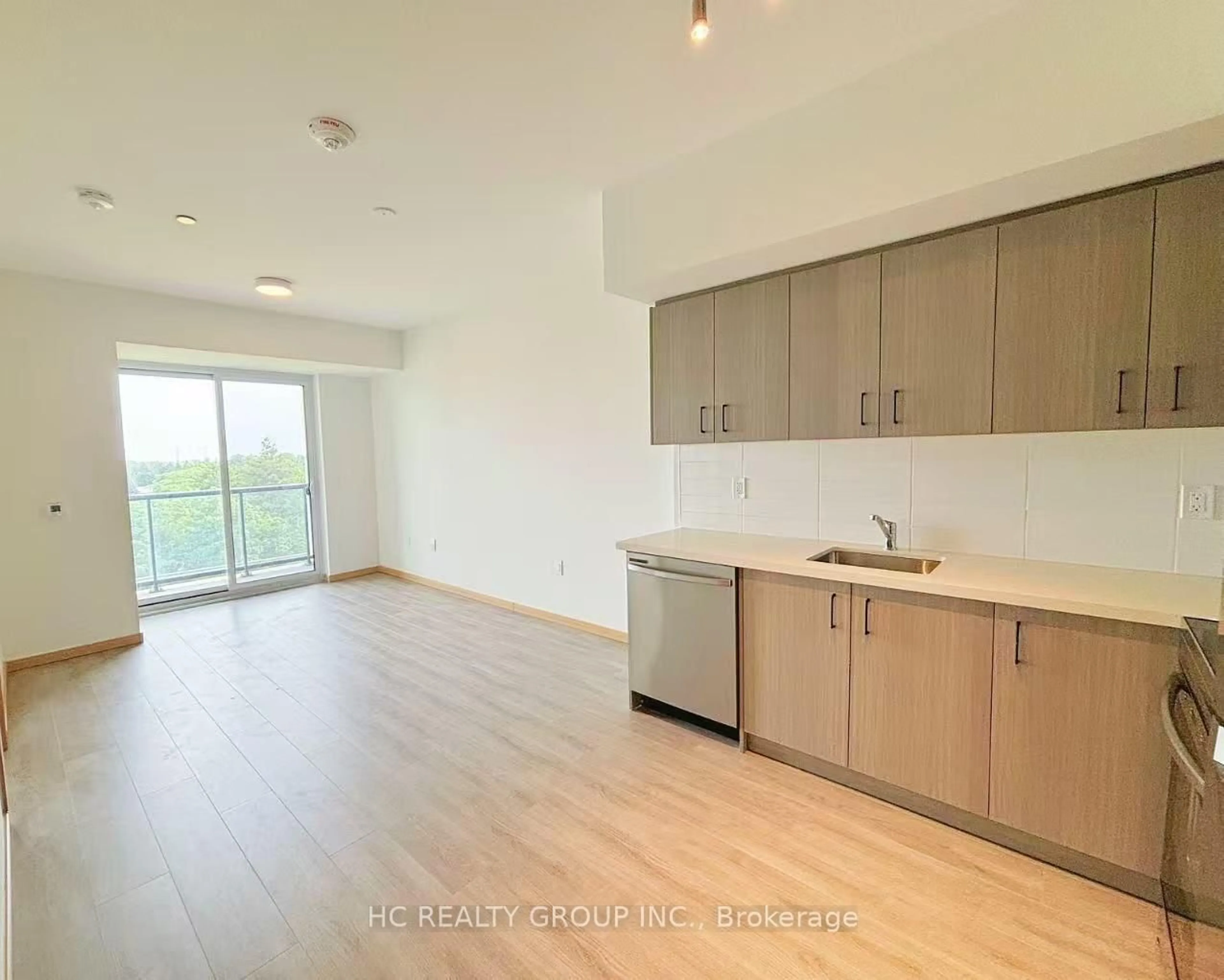 Unknown for 3421 Sheppard Ave #702, Toronto Ontario M1T 0C1