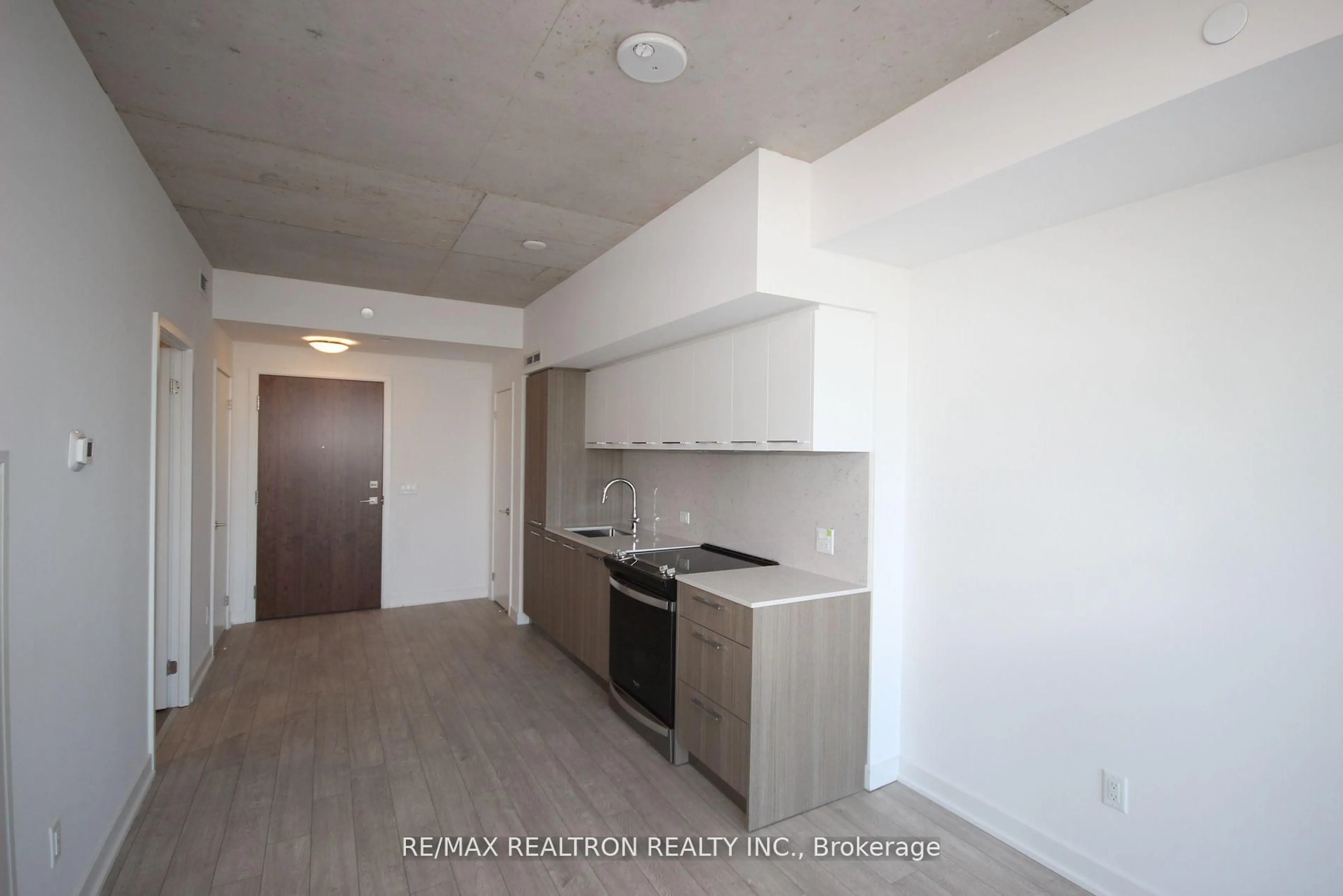 Standard kitchen, unknown for 45 Baseball Pl #1307, Toronto Ontario M4M 0H1