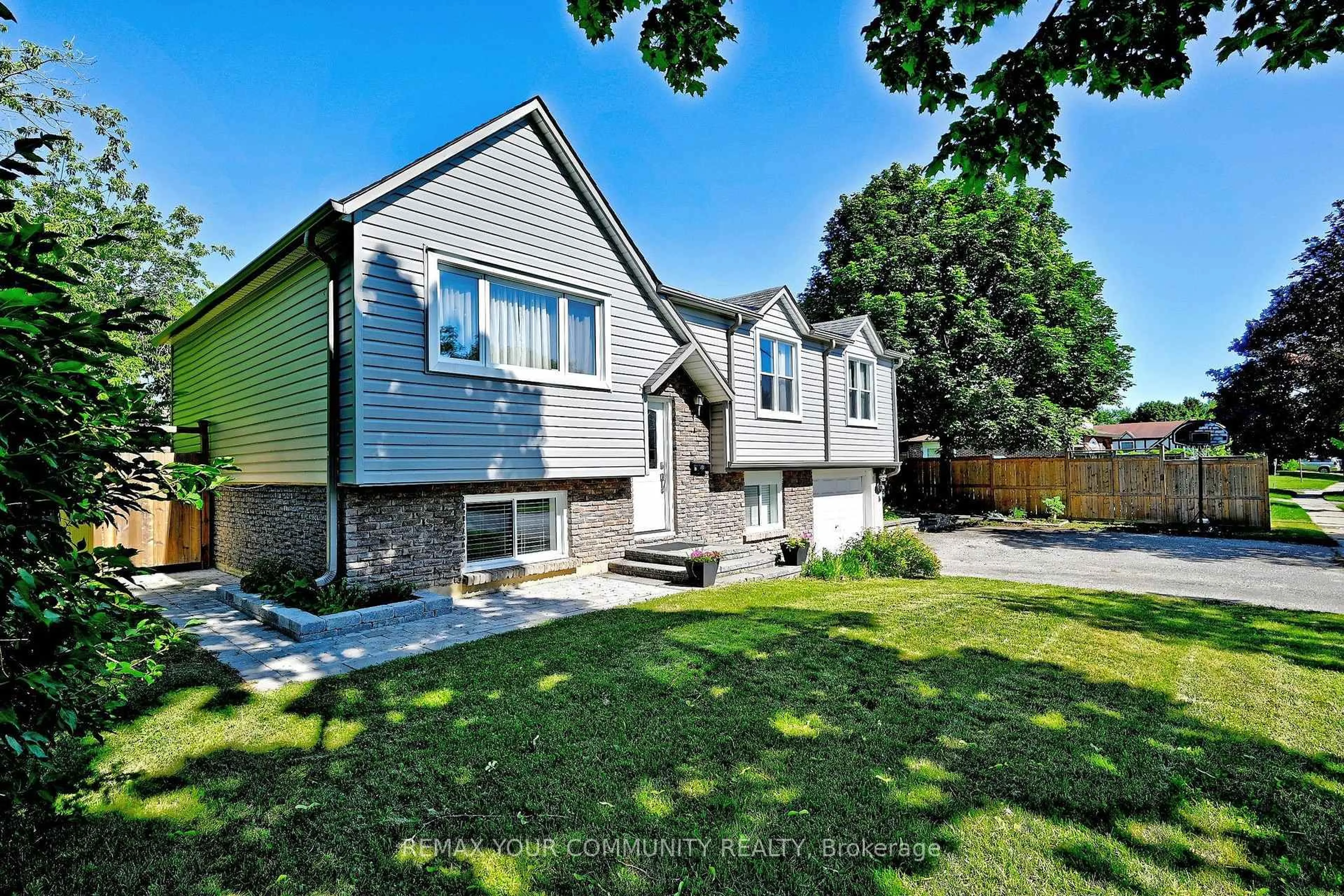 Home with vinyl exterior material, street for 18 Harland Cres, Ajax Ontario L1S 1J8