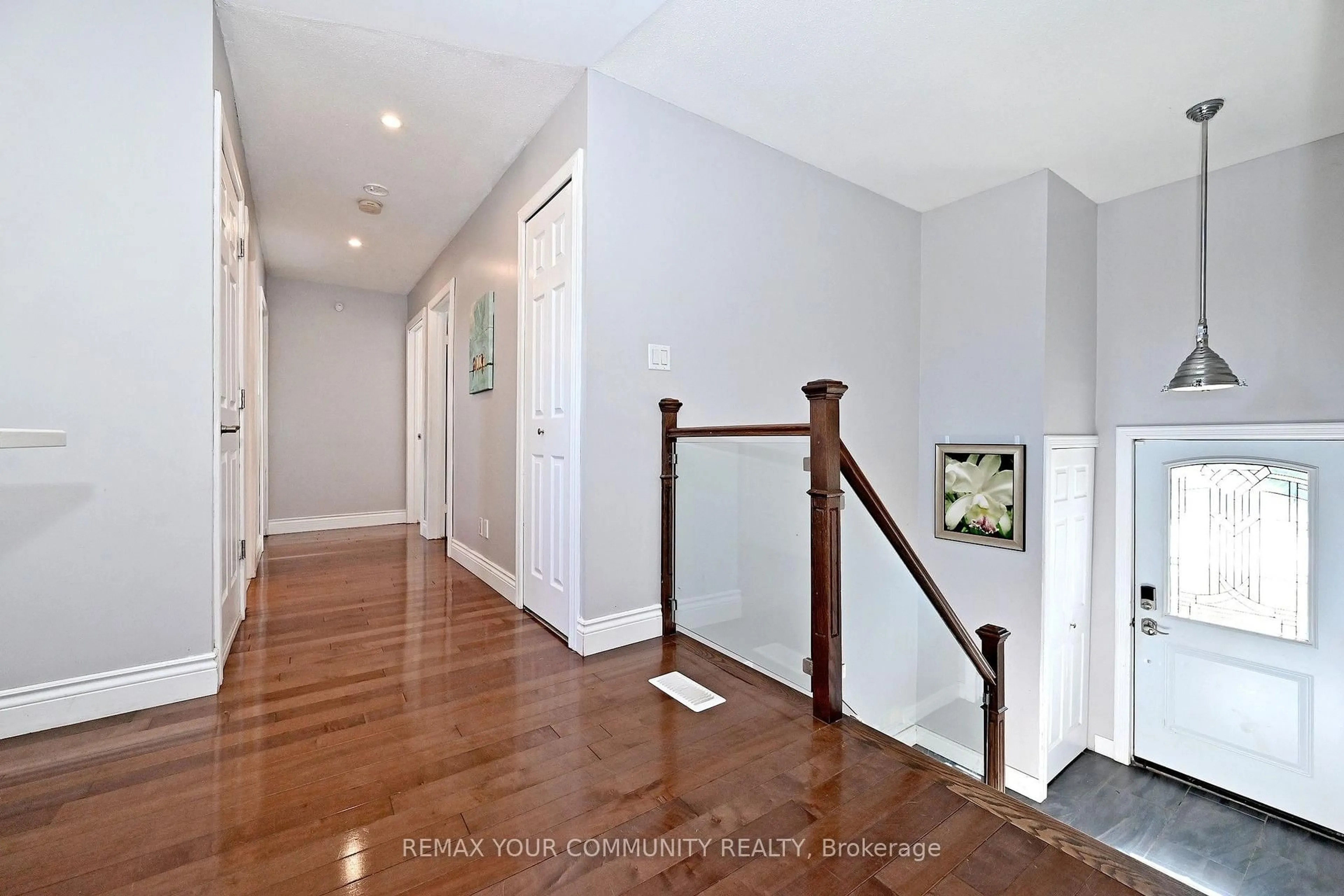 Indoor entryway for 18 Harland Cres, Ajax Ontario L1S 1J8