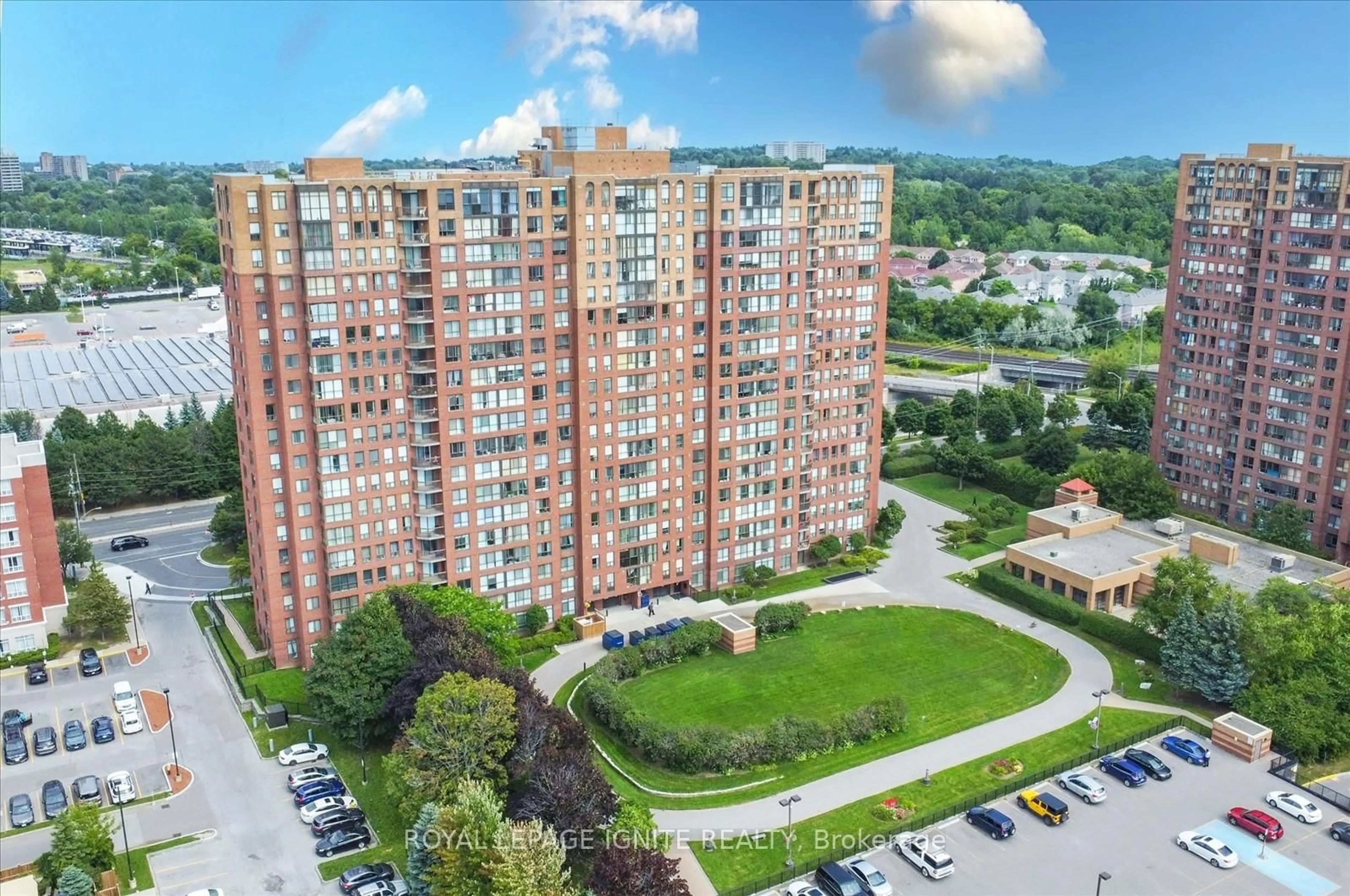 A pic from outside/outdoor area/front of a property/back of a property/a pic from drone, city buildings view from balcony for 330 McCowan Rd #PH 1914, Toronto Ontario M1J 3N3
