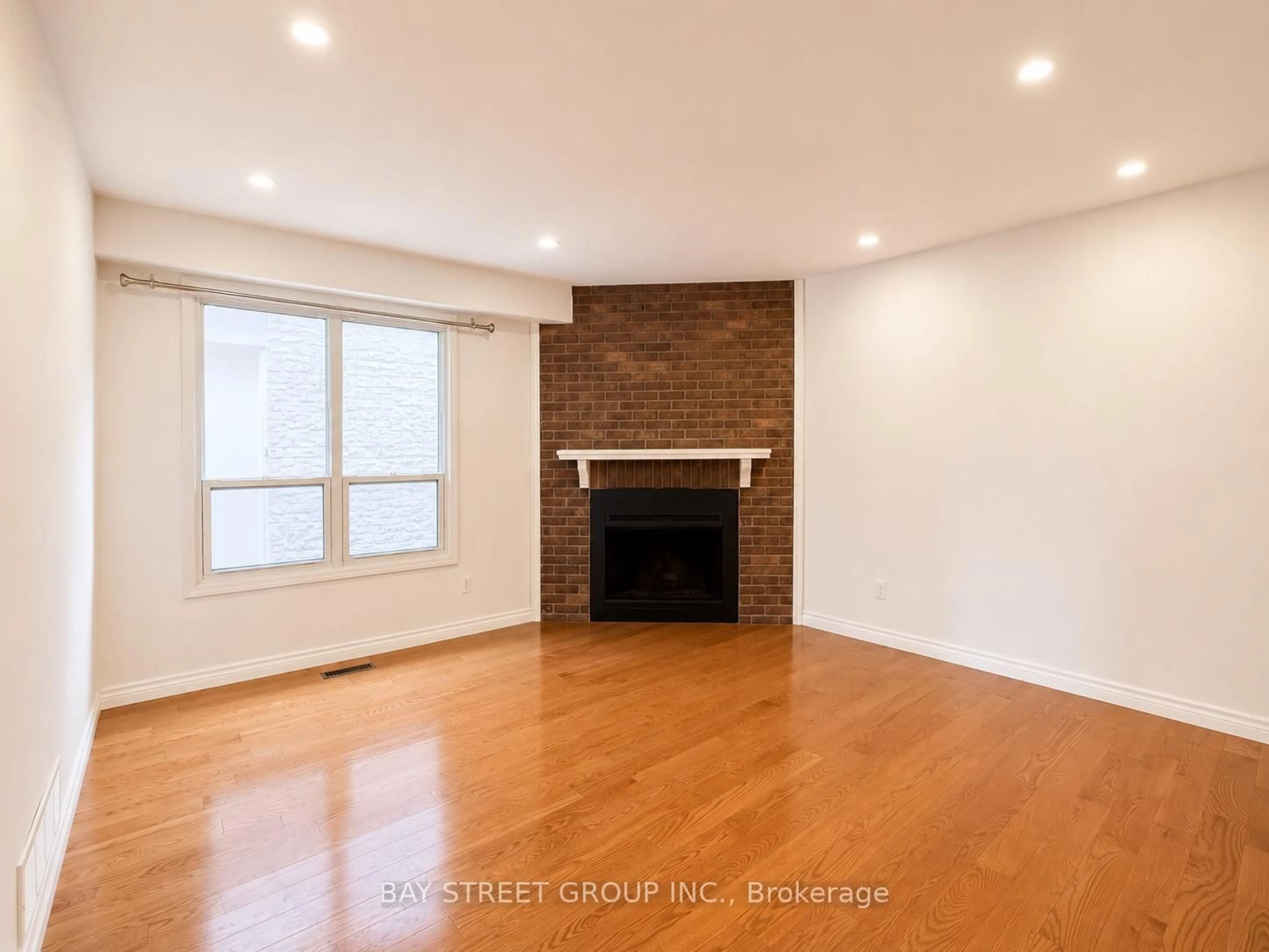 A pic of a room for 82 Radwell Cres, Toronto Ontario M1V 2J5