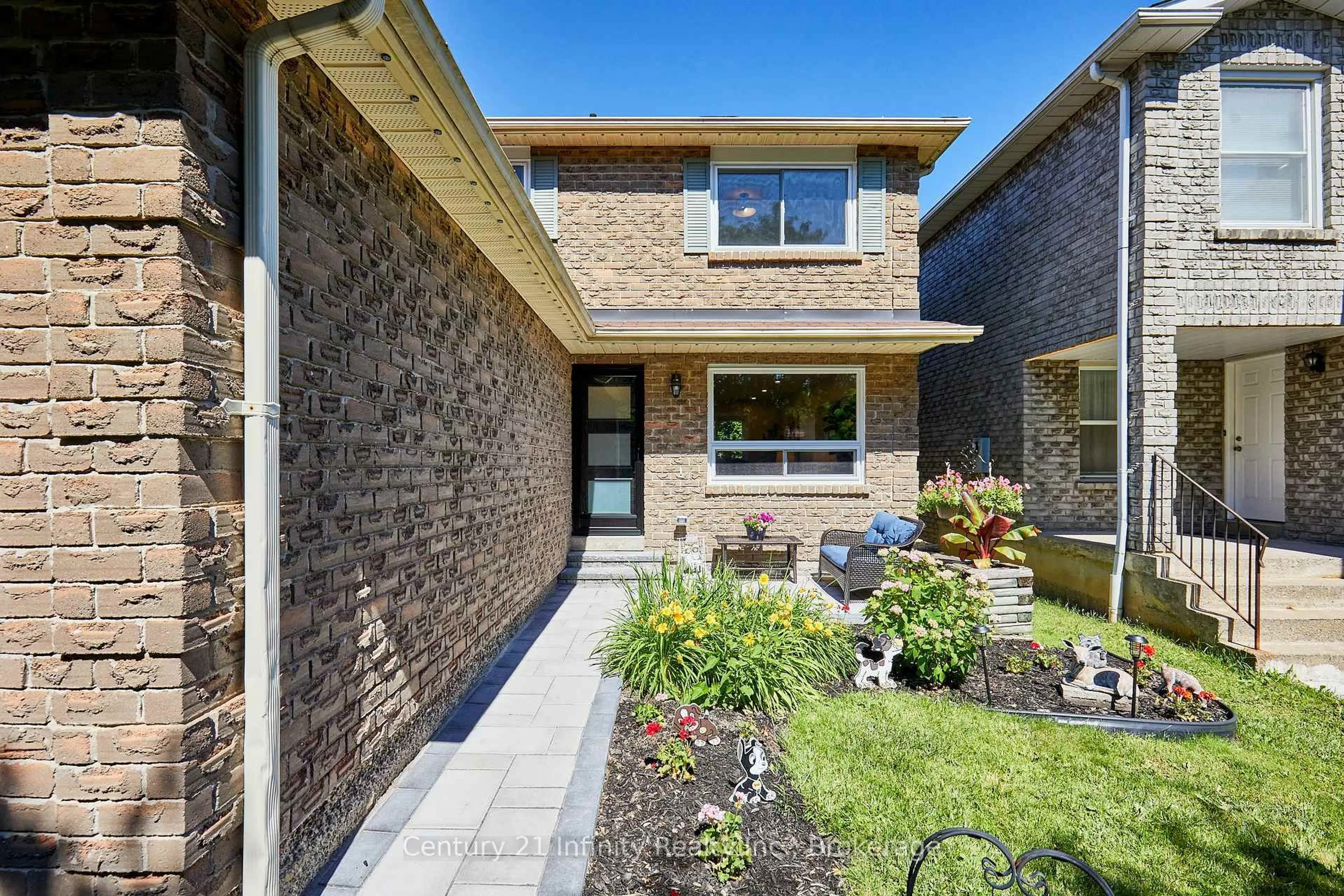 Home with brick exterior material, street for 113 Daniels Cres, Ajax Ontario L1T 1Z1