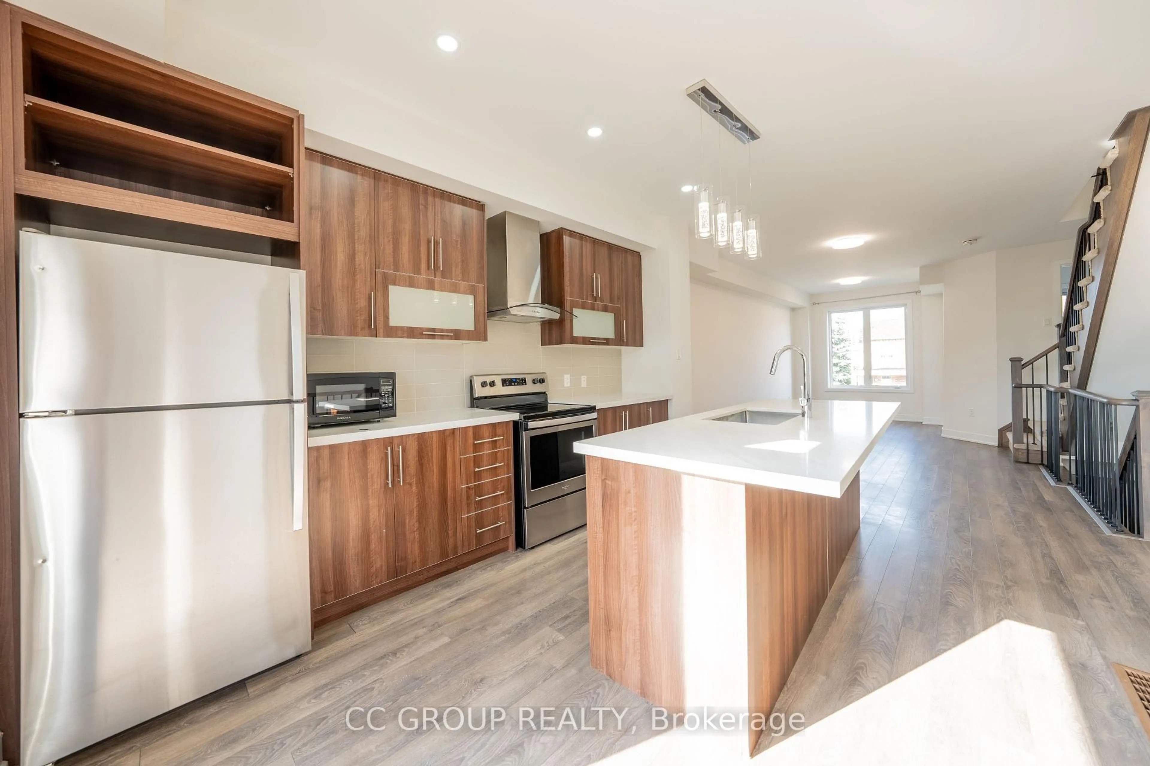 Open concept kitchen, wood/laminate floor for 3 Donald Fleming Way, Whitby Ontario L1R 0N8
