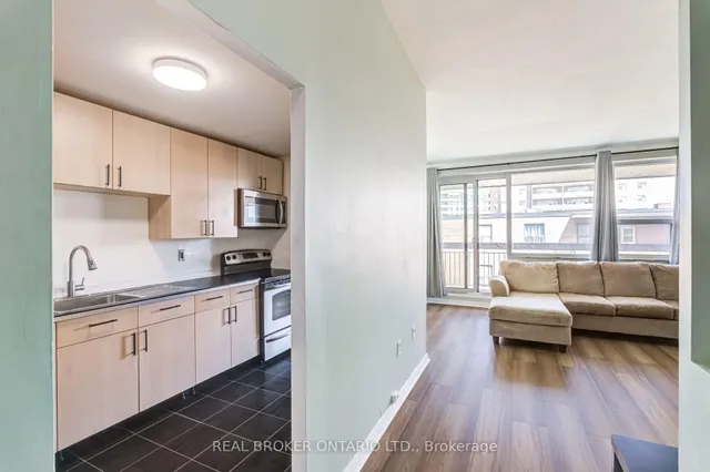 4060 Lawrence Ave #402, Toronto 5
